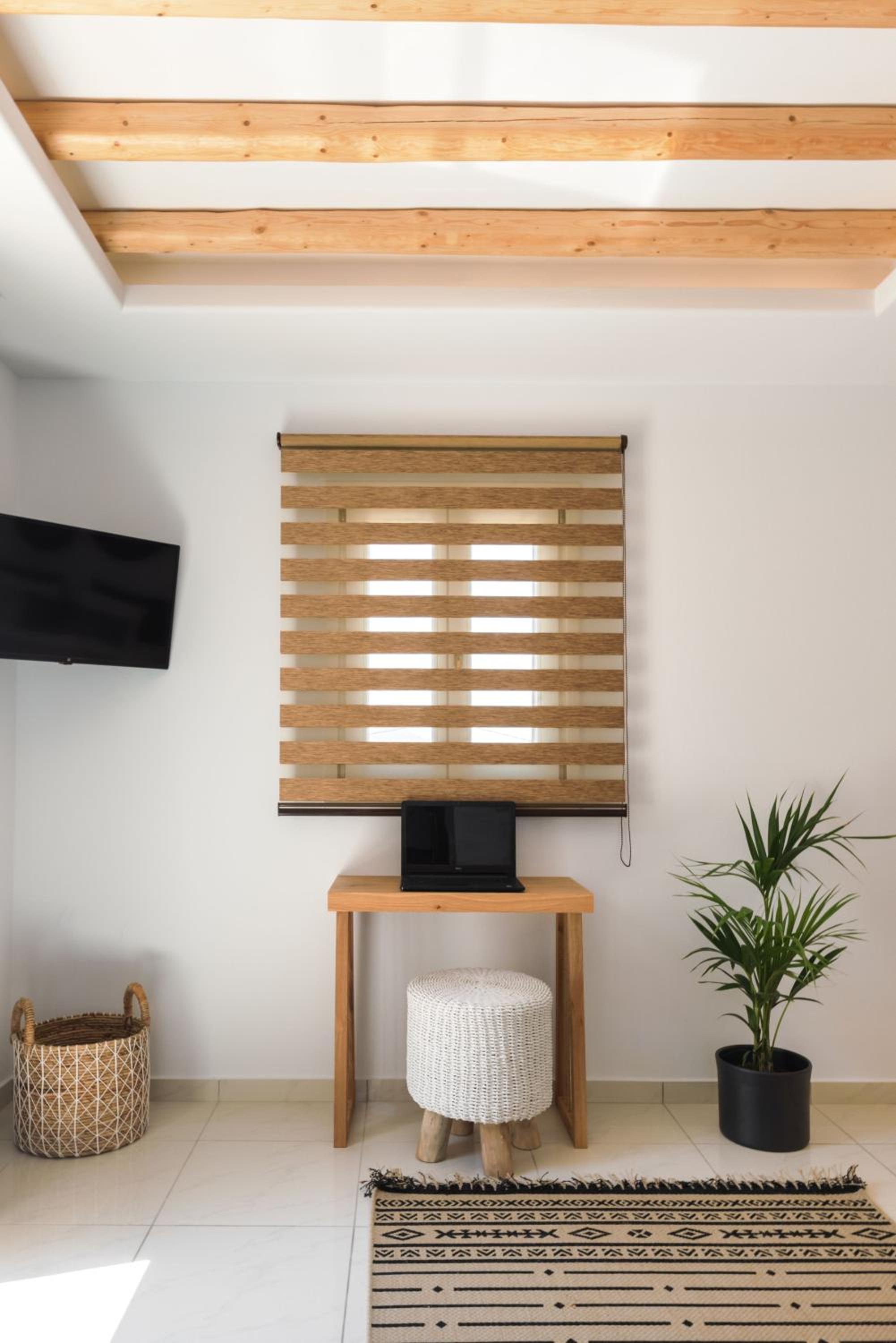 Deluxe Suite  - Photo 15