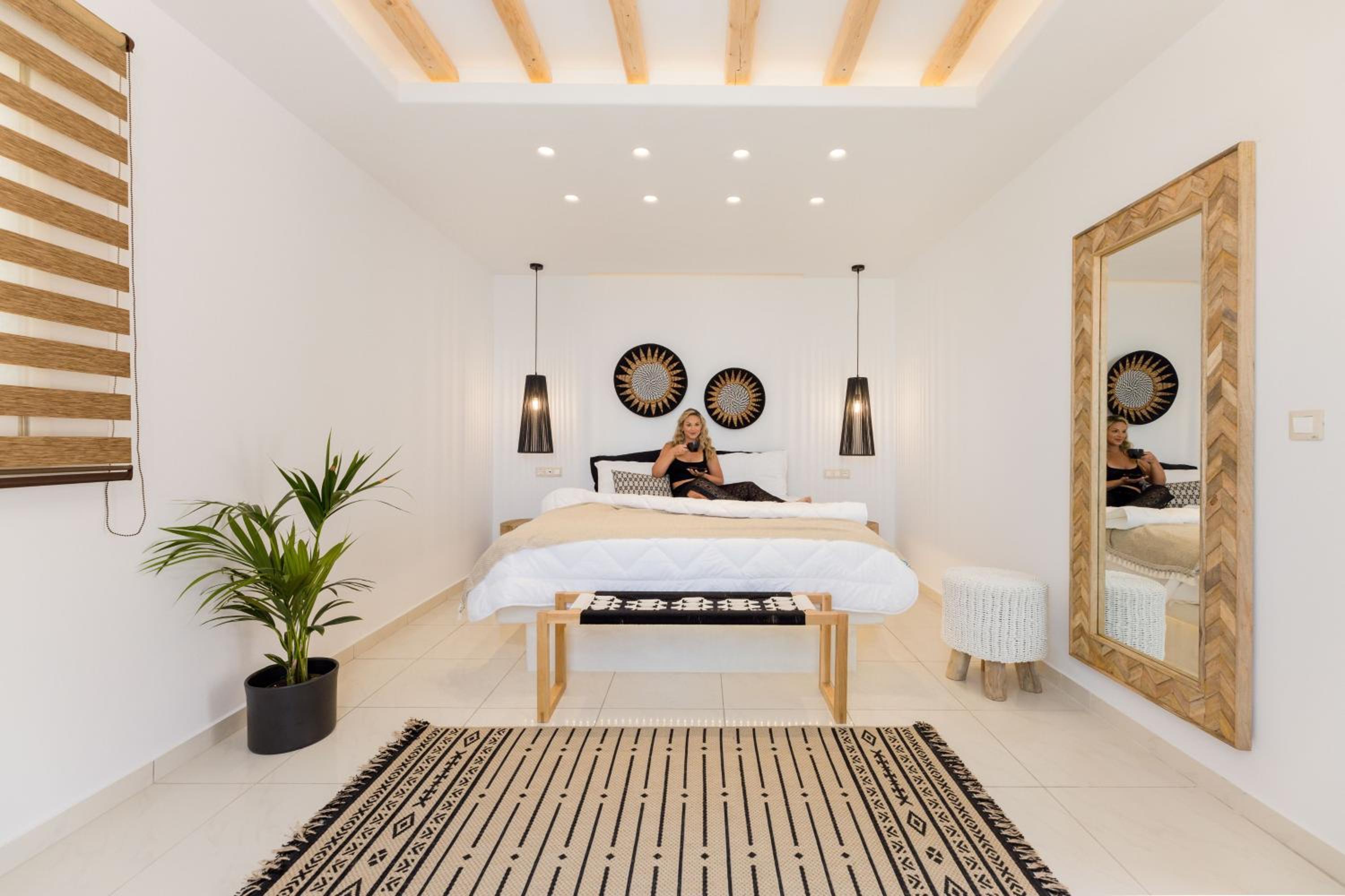 Deluxe Suite  - Photo 14