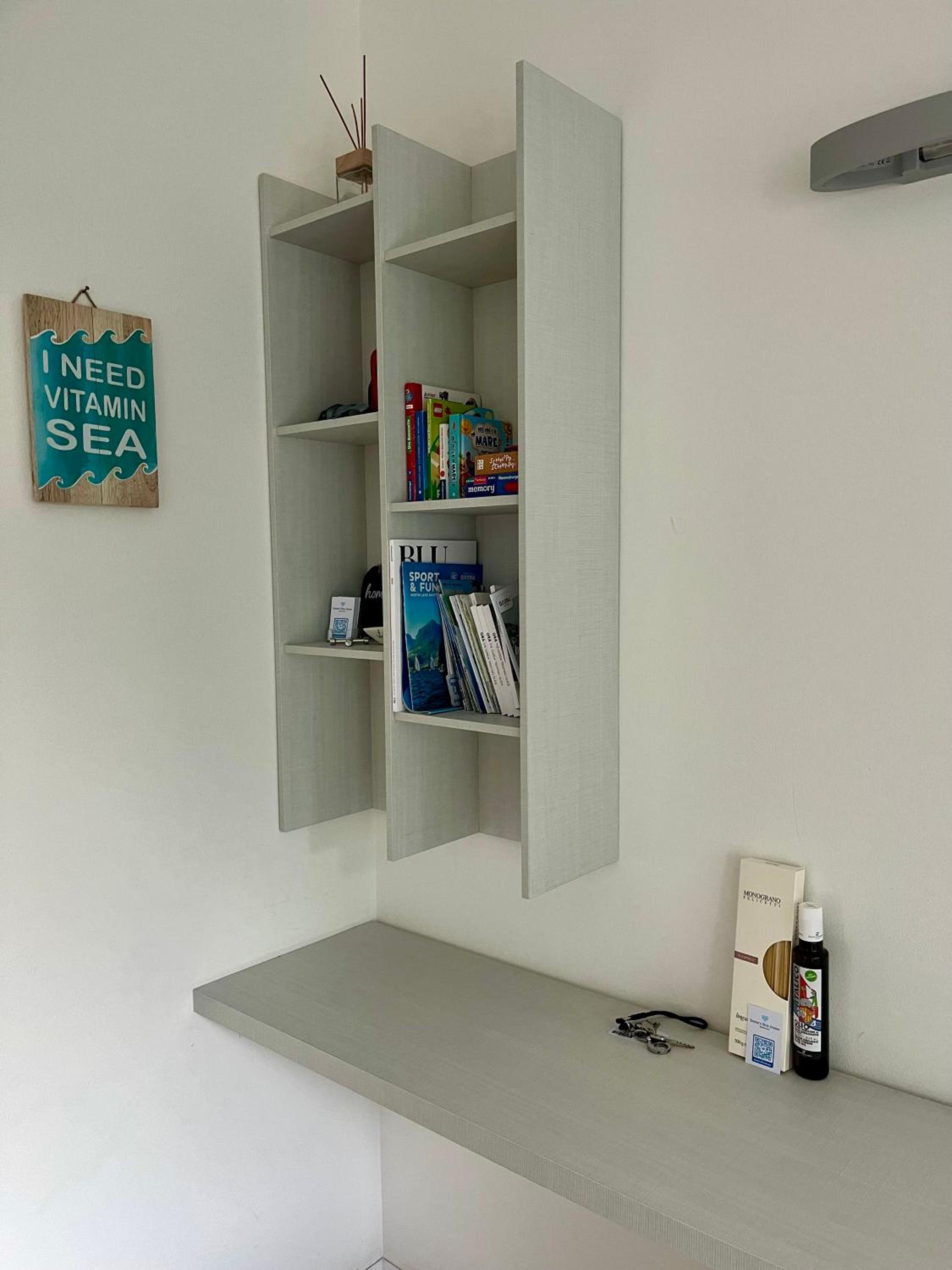 One-Bedroom Apartment photo 3