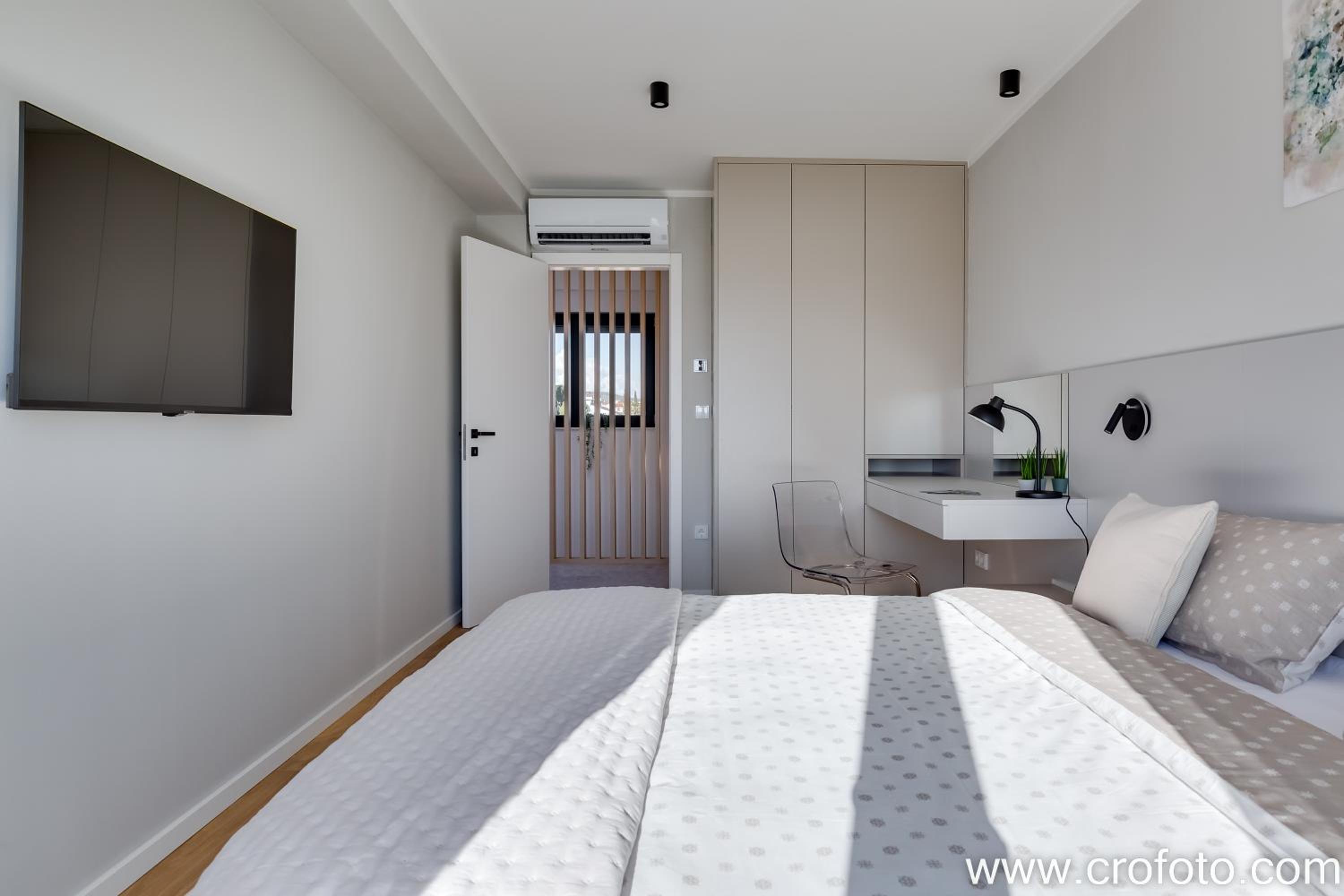 Villa photo 2