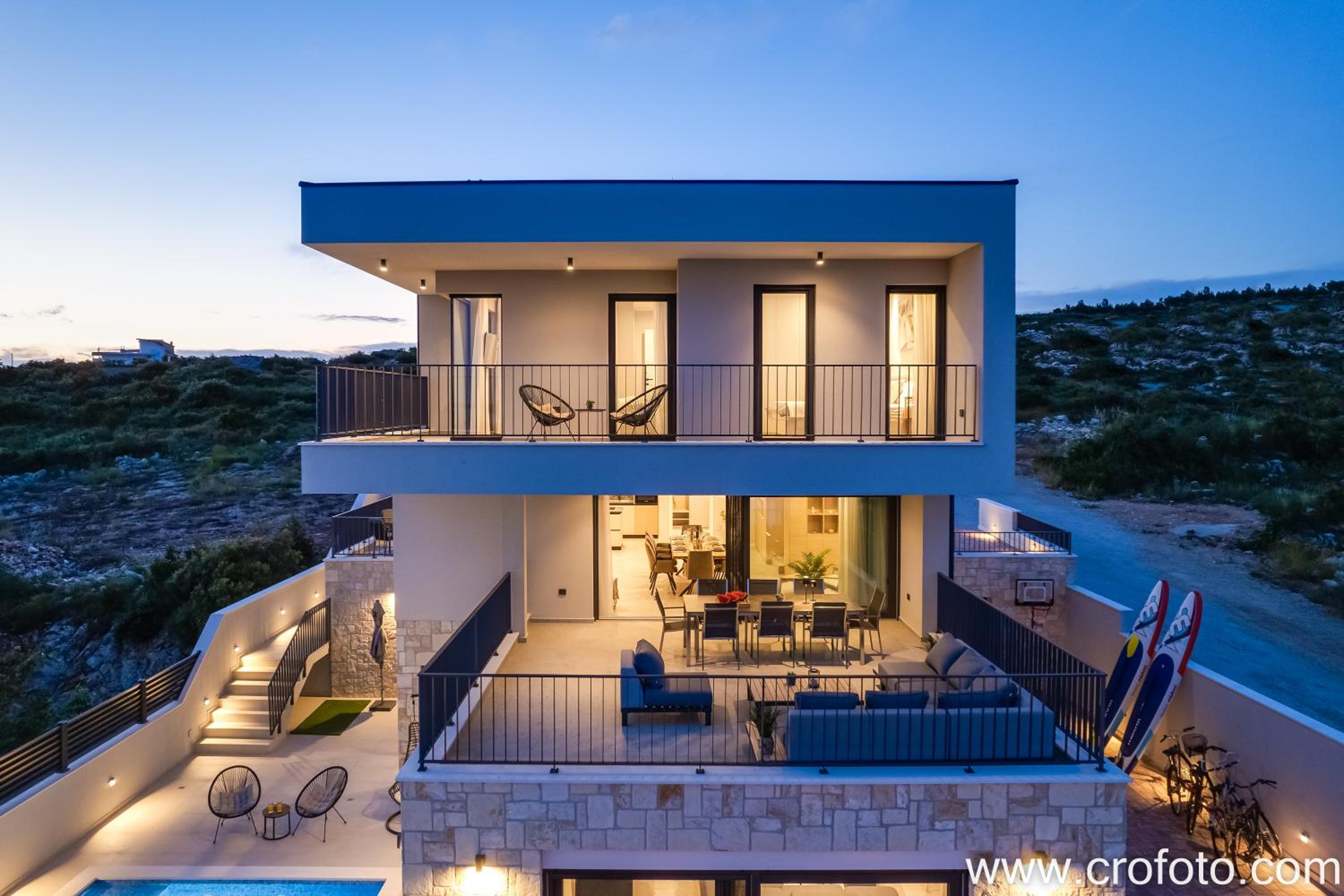 Villa photo 3