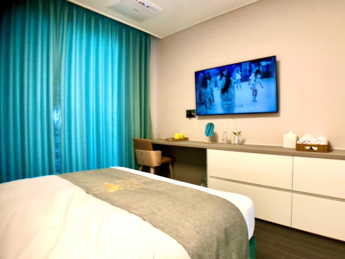 Double Room - Photo 7