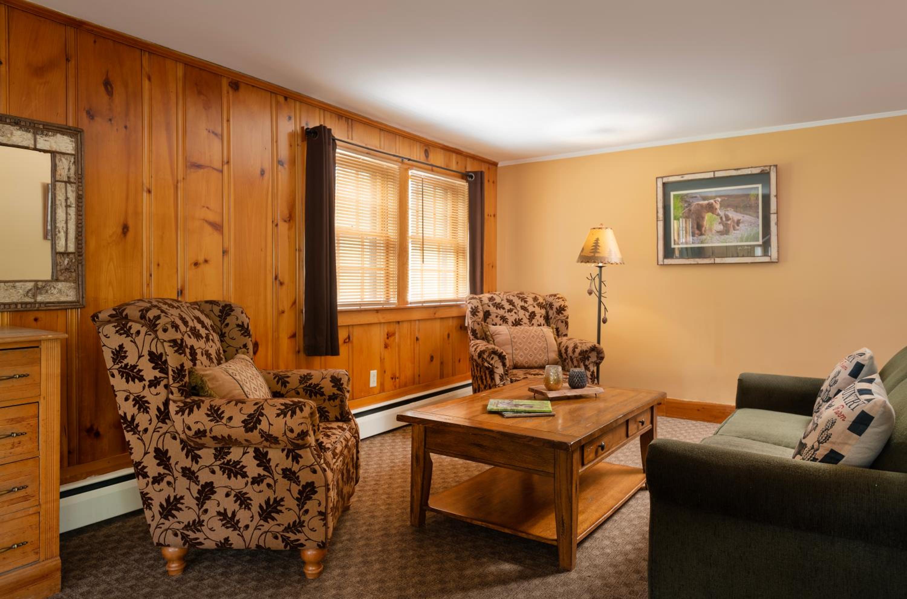 Luxury King with Sofa Bed - Photo 2