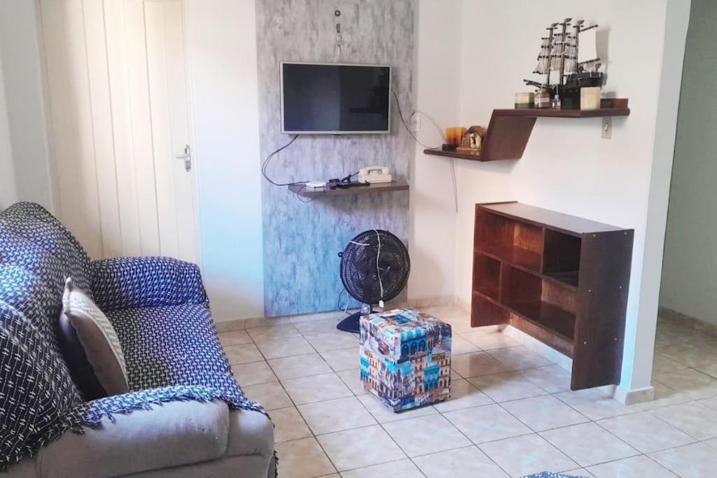 One-Bedroom House photo 1