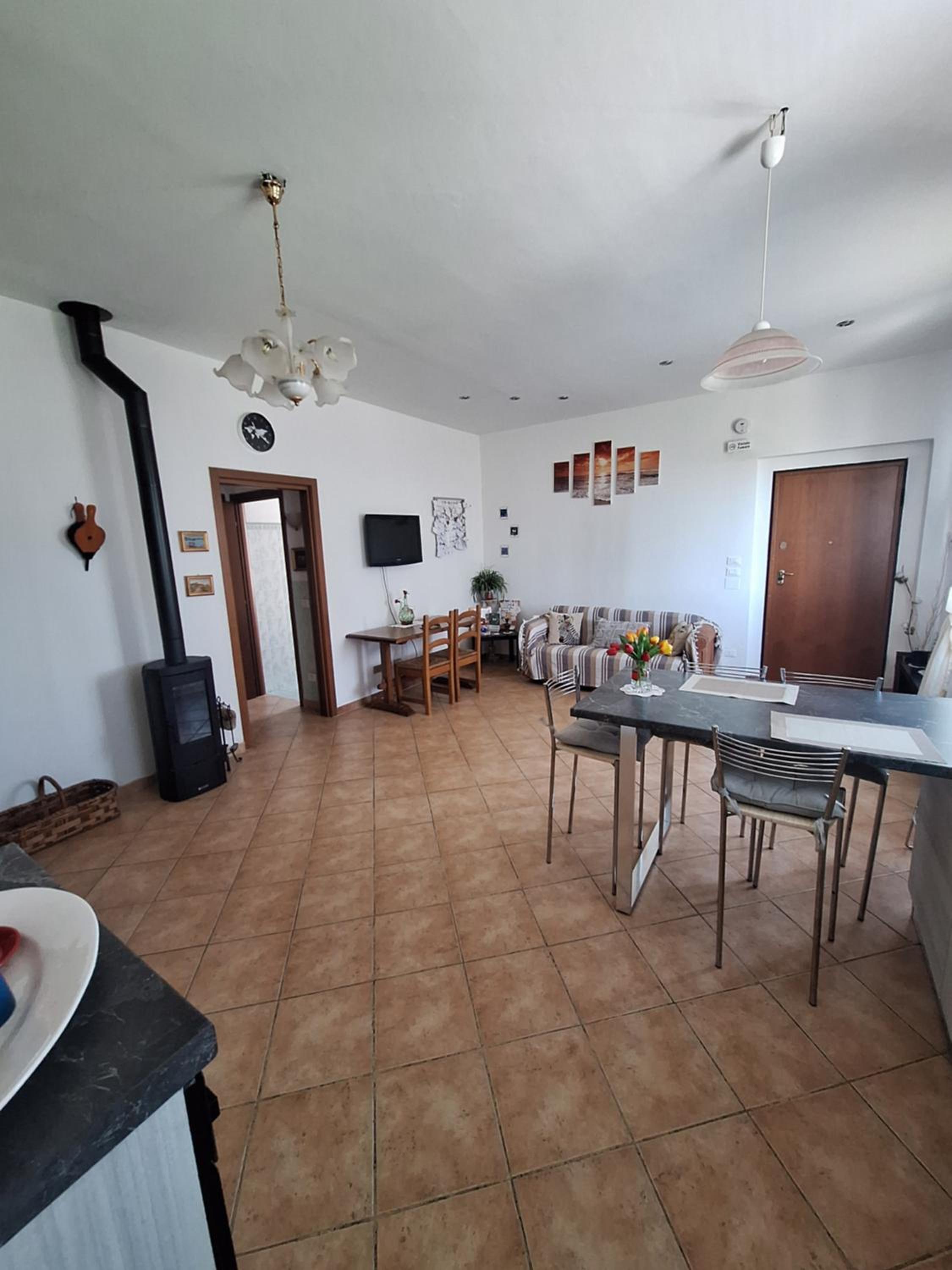 Three-Bedroom Apartment - Photo 15