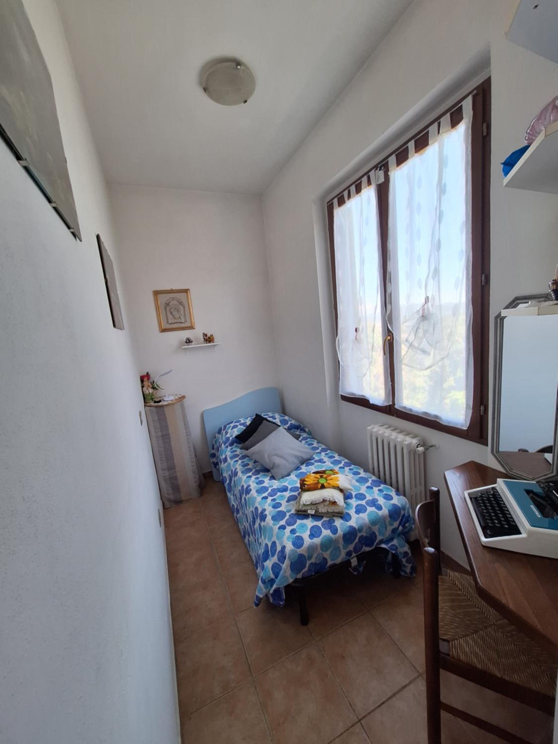 Three-Bedroom Apartment - Photo 8