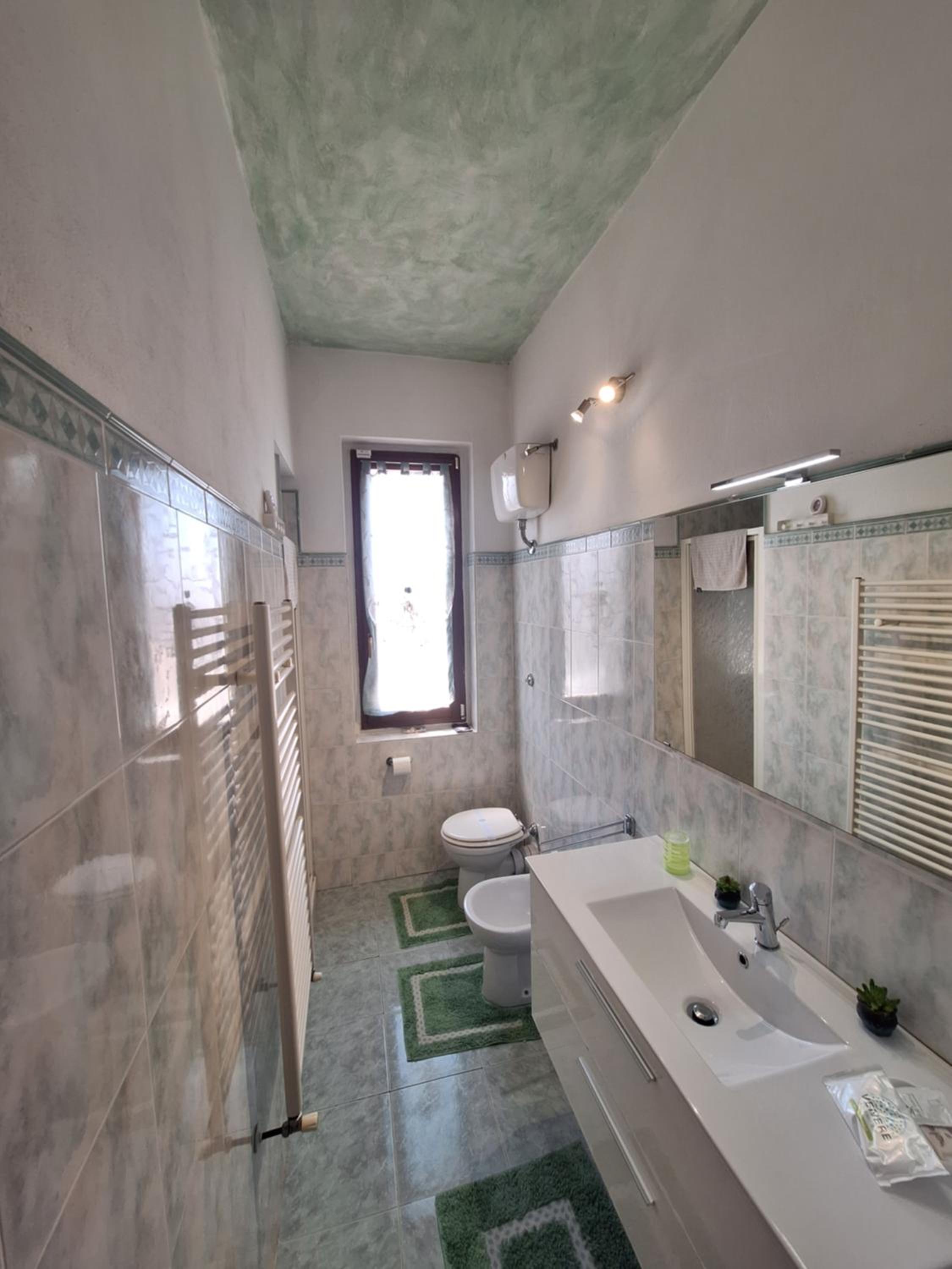 Three-Bedroom Apartment - Photo 18