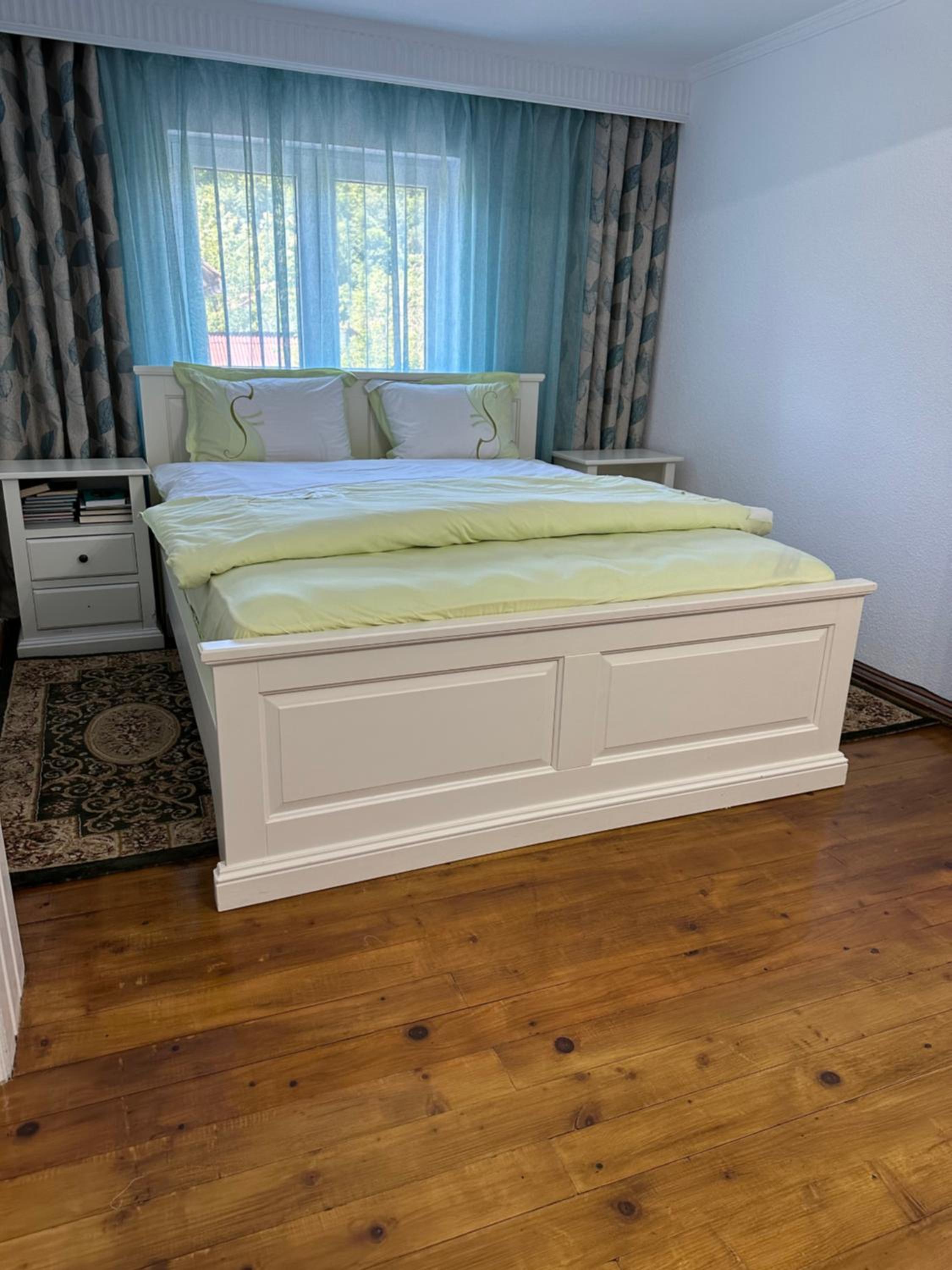 Four-Bedroom House - Photo 16