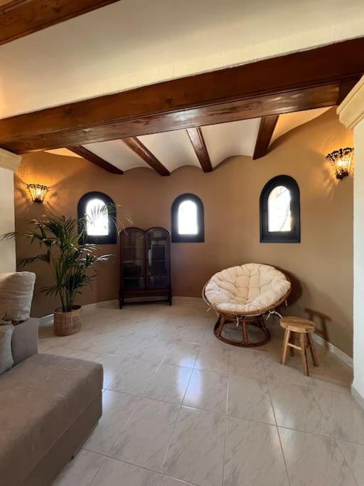 Villa de Tres Habitaciones