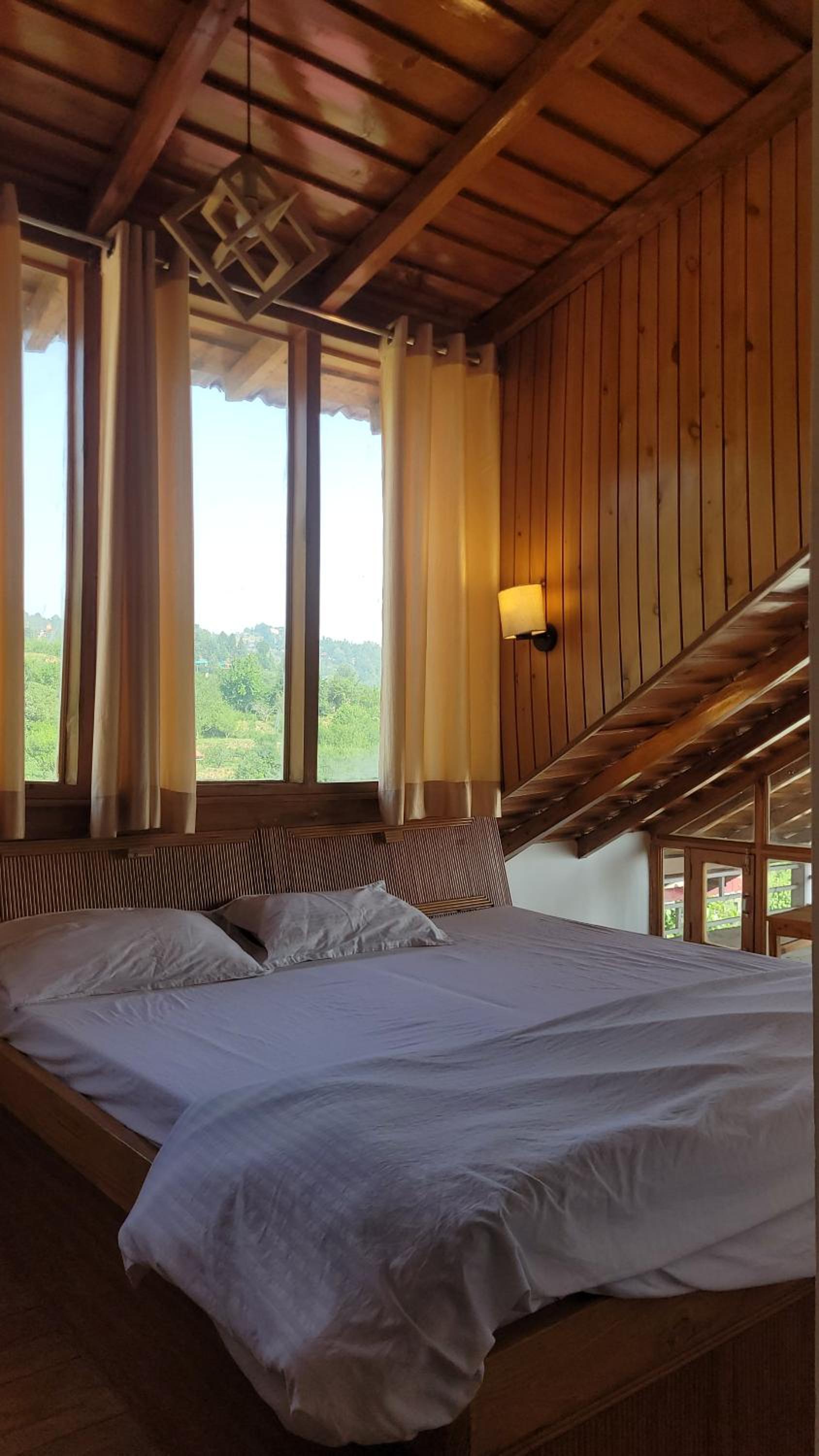 Deluxe Double Room With Balcony photo 1