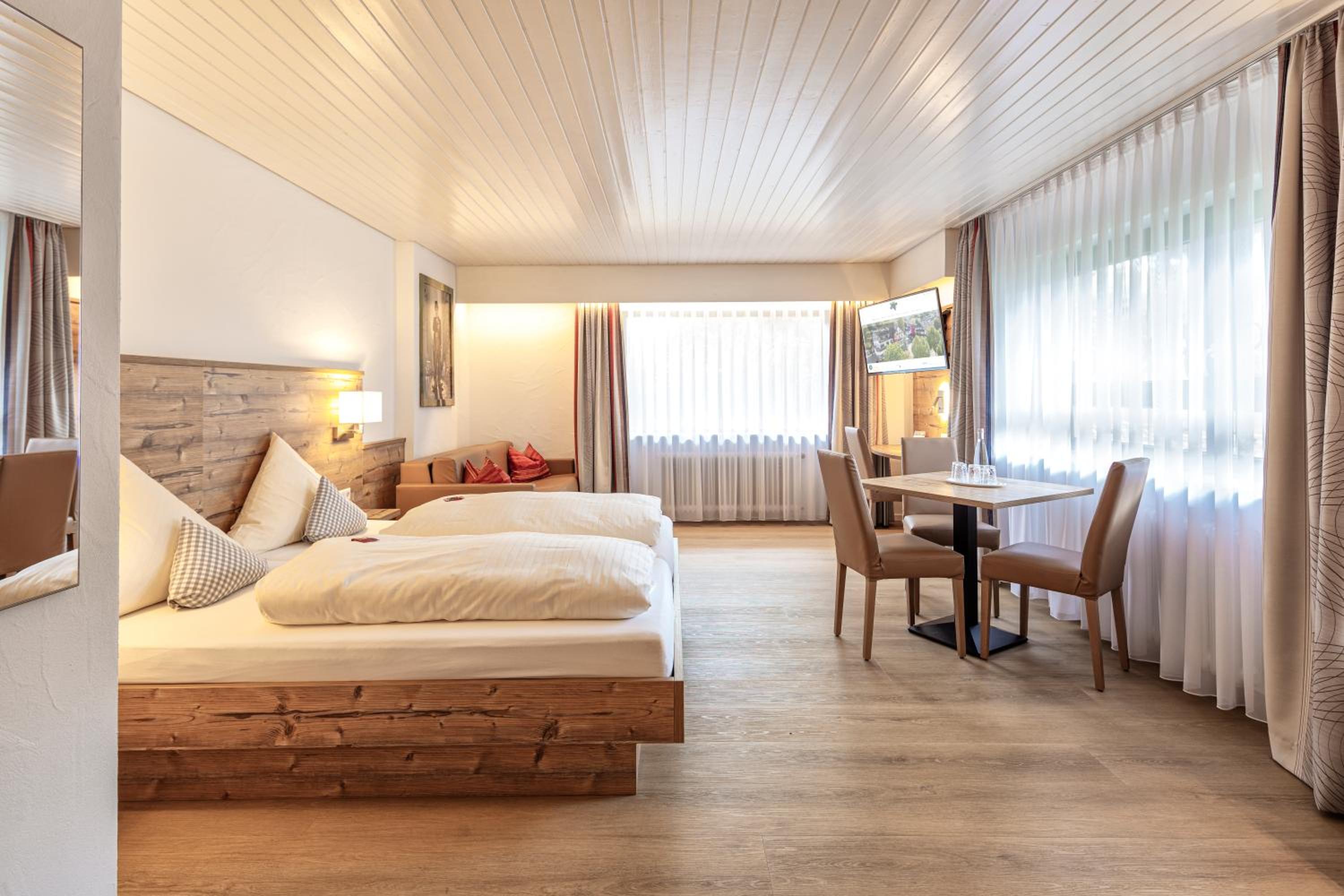 Quadruple Room - Photo 1