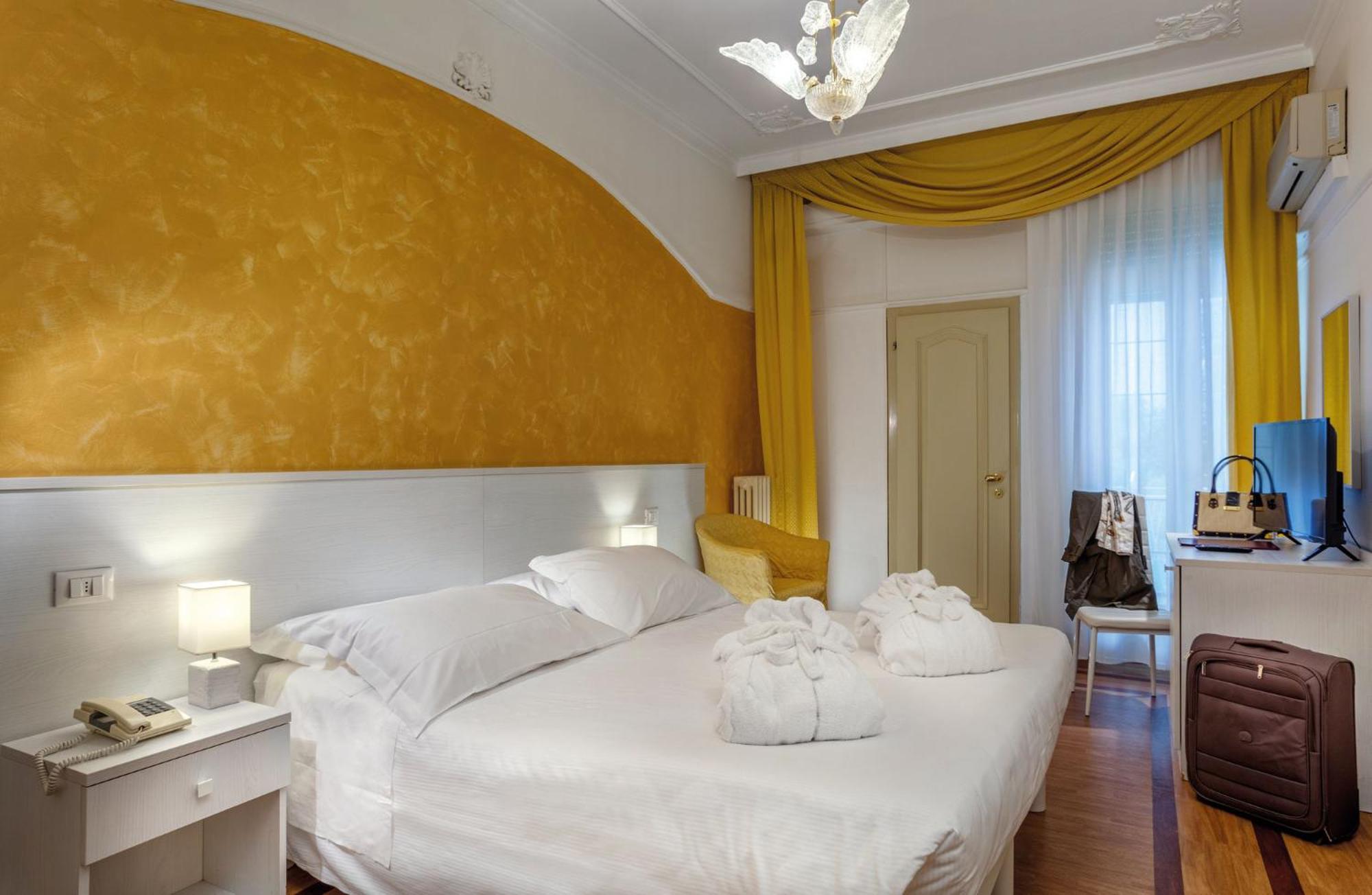 Superior Double or Twin Room photo 1