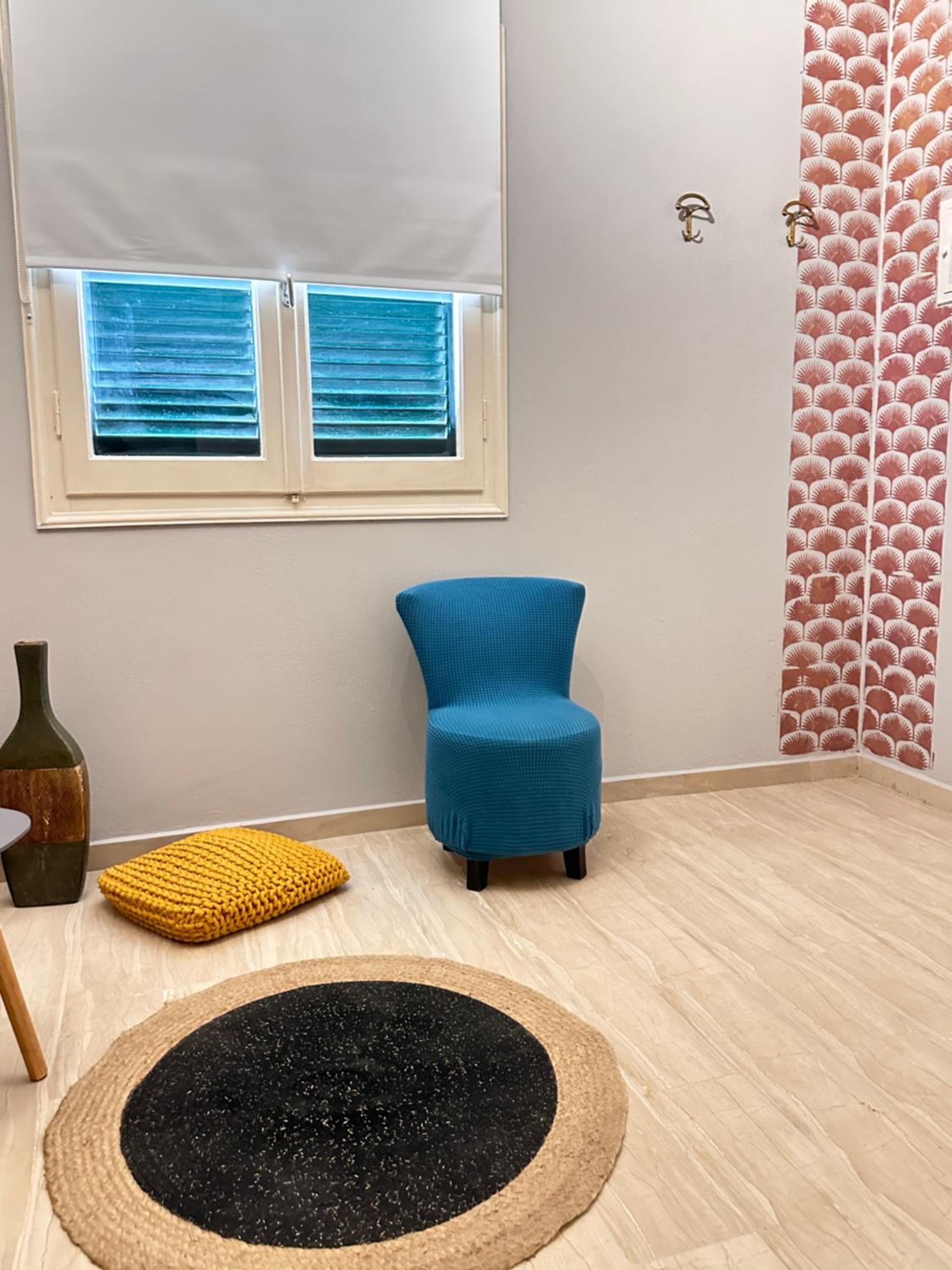One-Bedroom Apartment - Photo 4