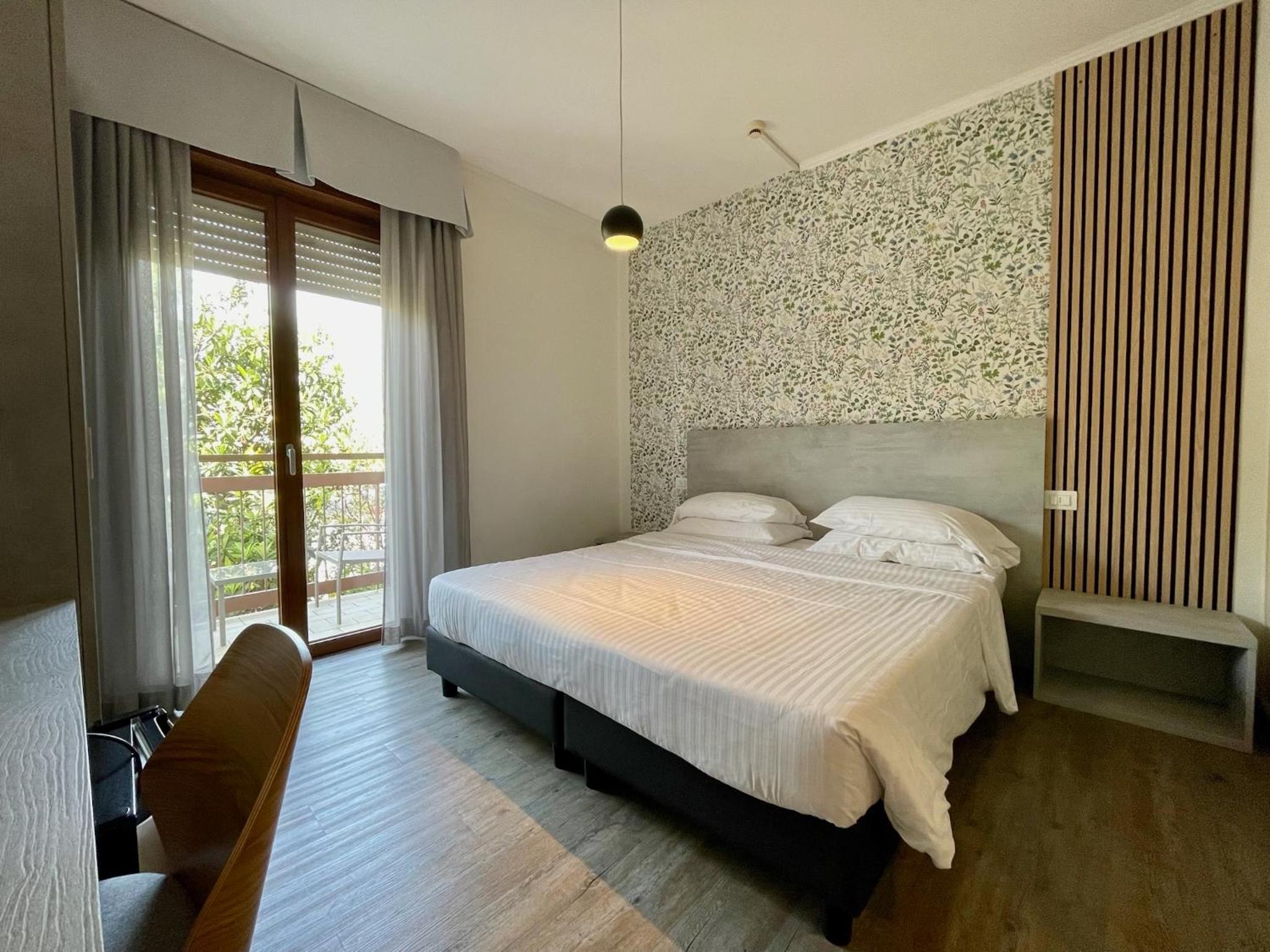 Classic Double Room with Balcony photo 1