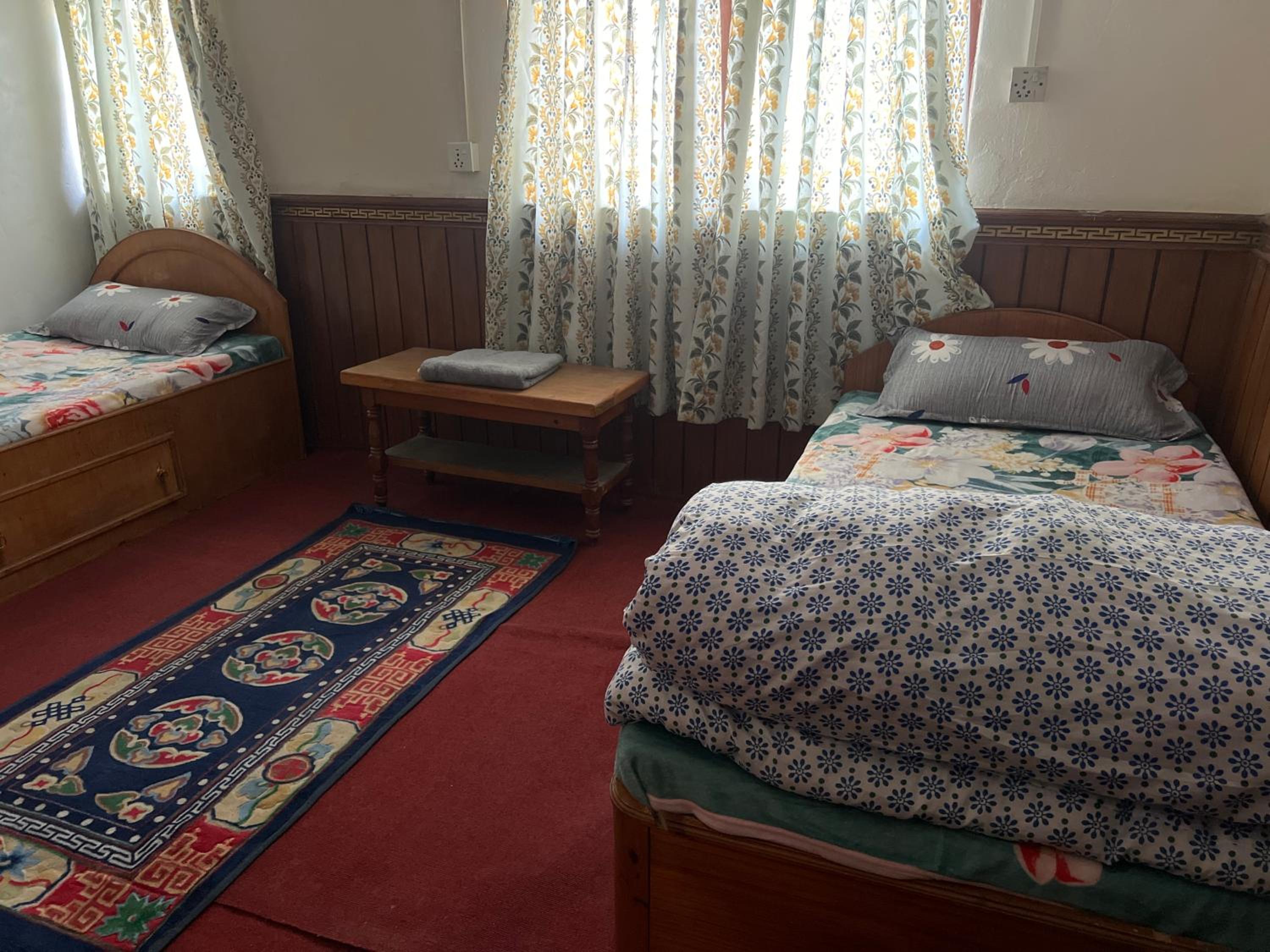 Twin Room with Private Bathroom
