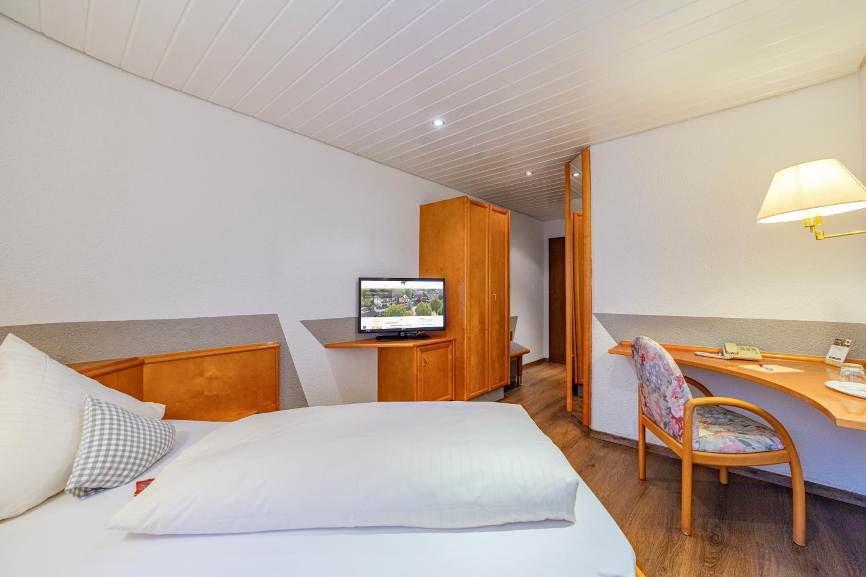 Single Room photo 2