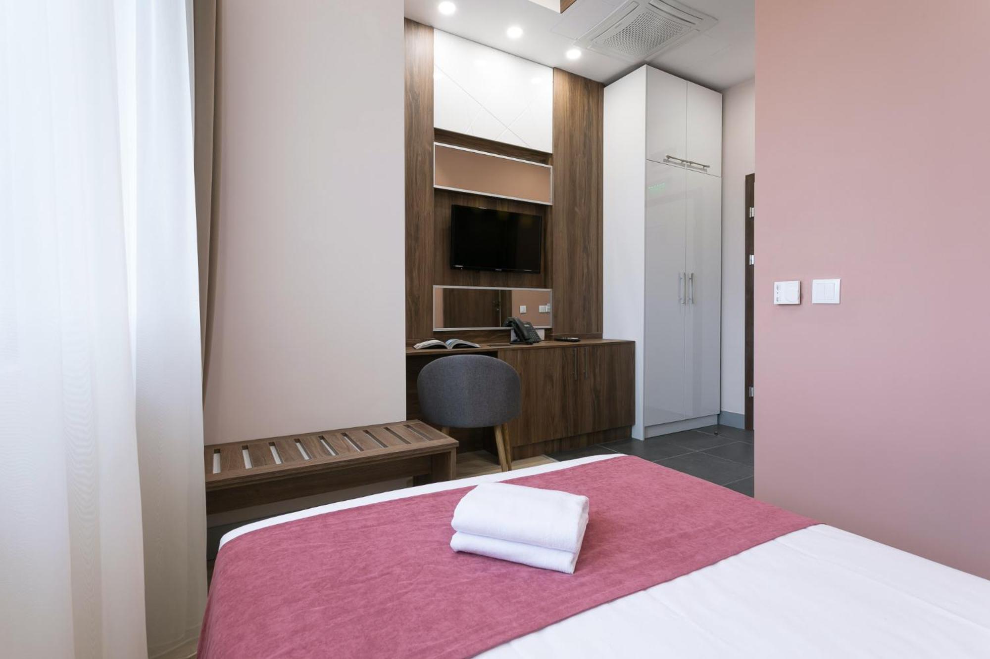 Single Room photo 3