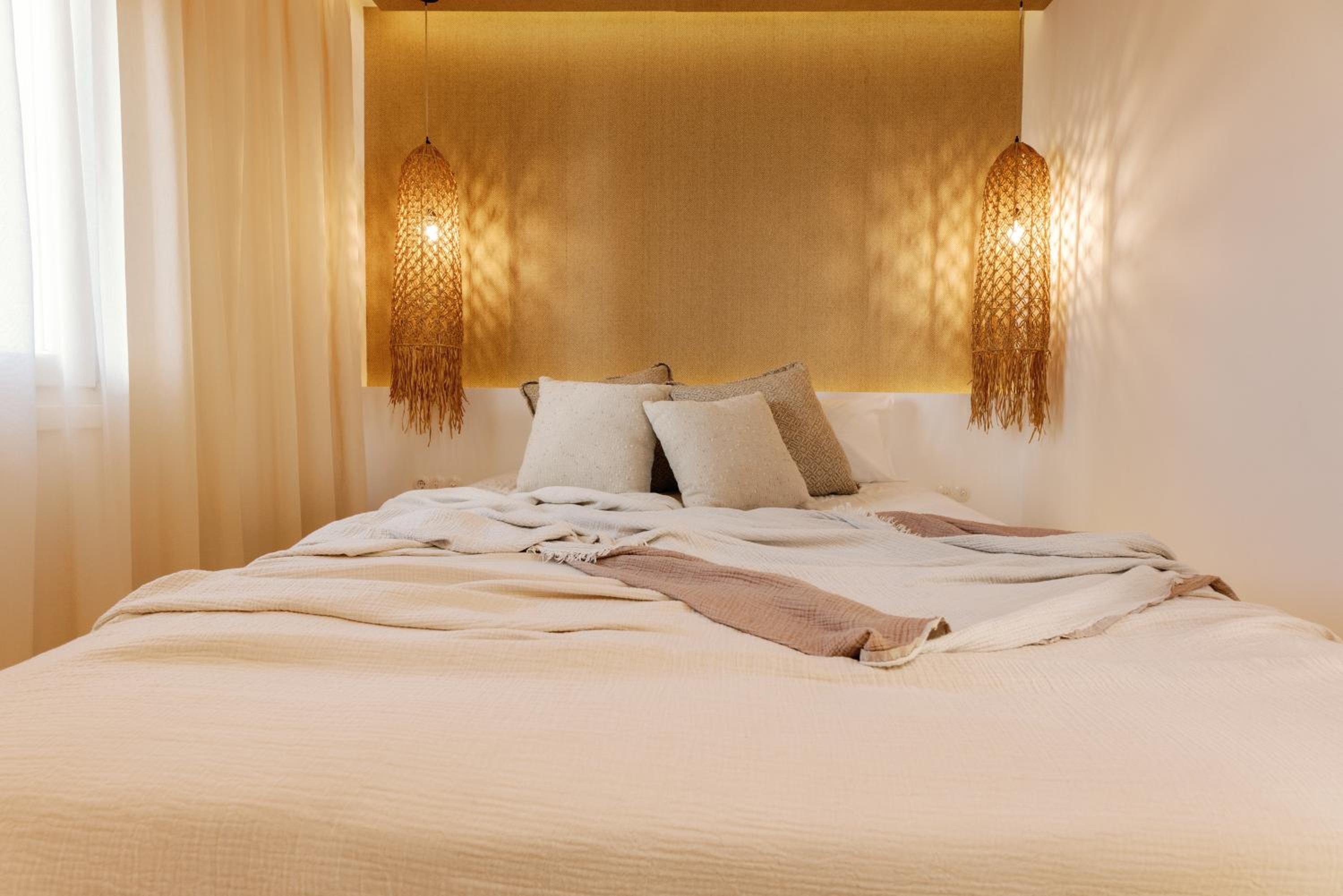 Prestige Suite with Private Jacuzzi photo 2