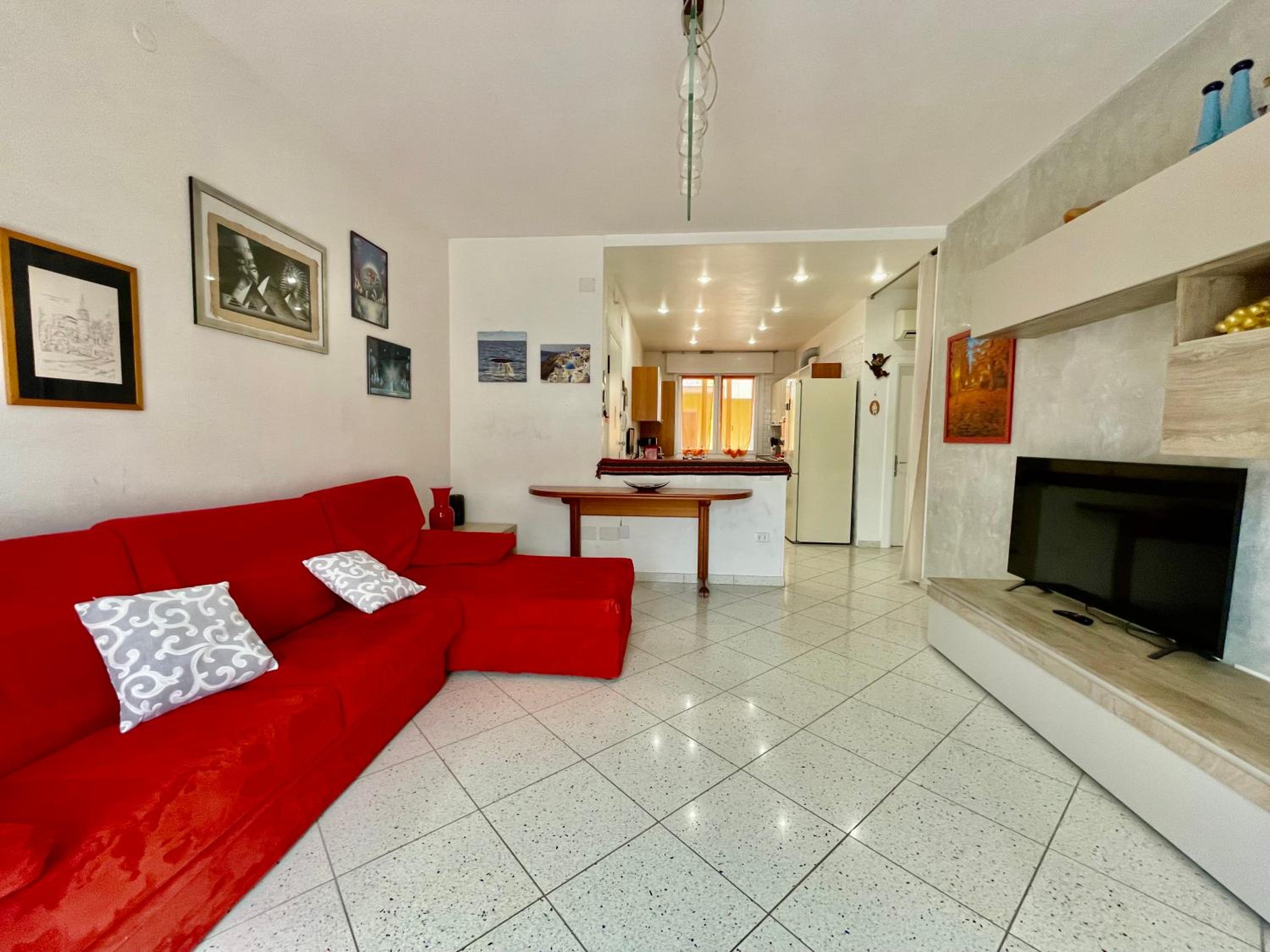 One-Bedroom Apartment - Non-Smoking photo 3