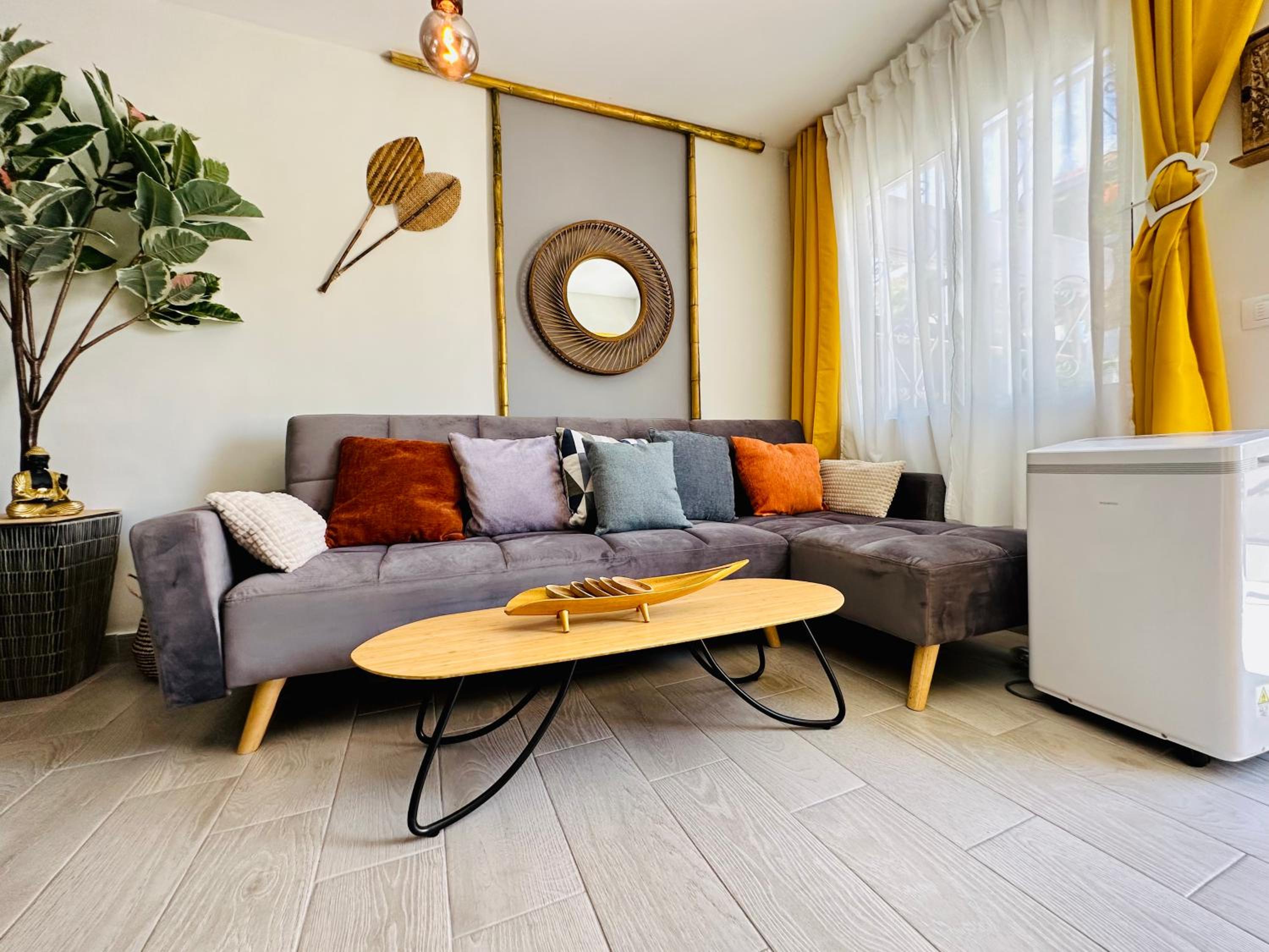Apartment photo 2