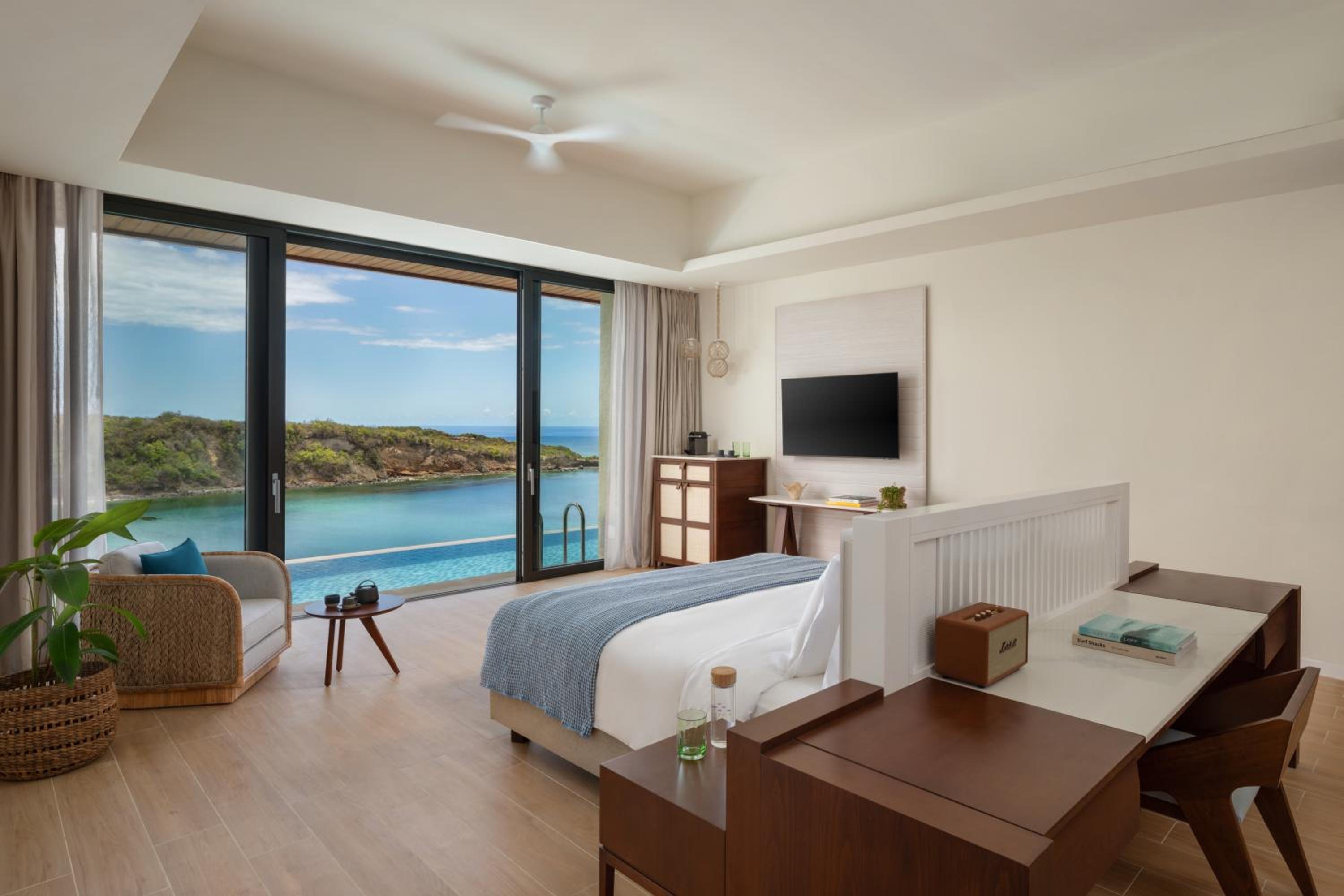 Four Bedroom Cliff Retreat