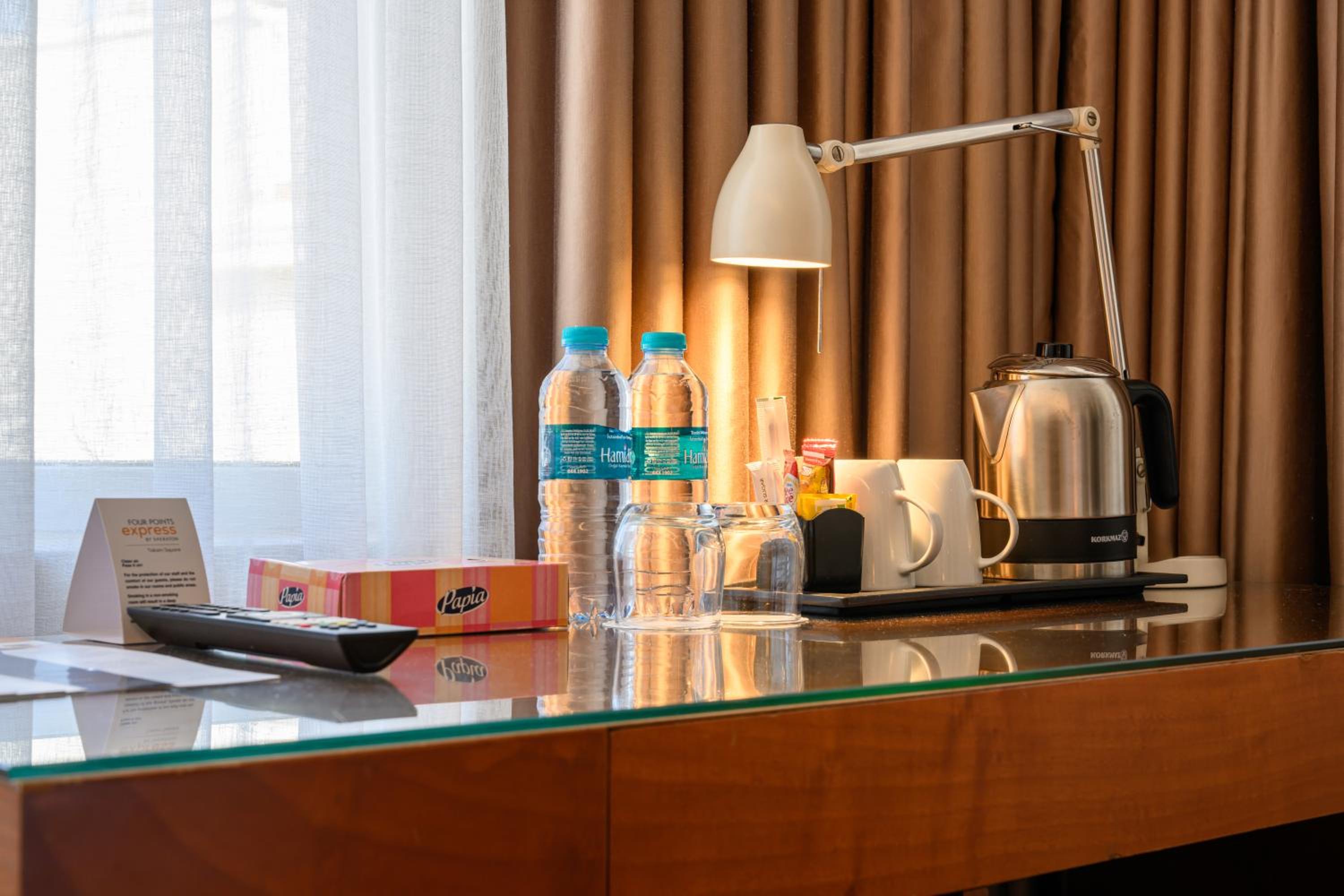Standard Twin Room with City View