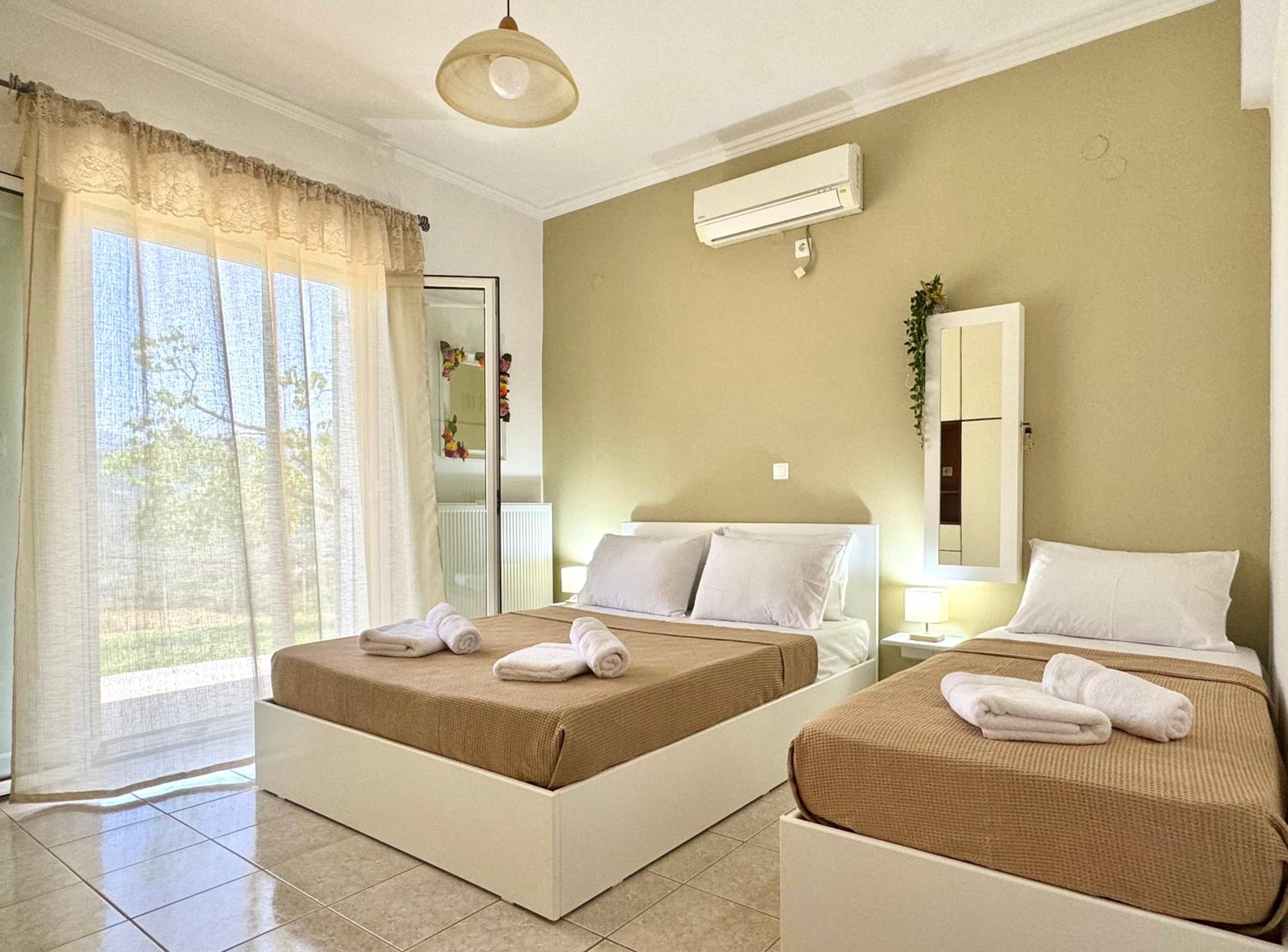One-Bedroom Apartment with Garden