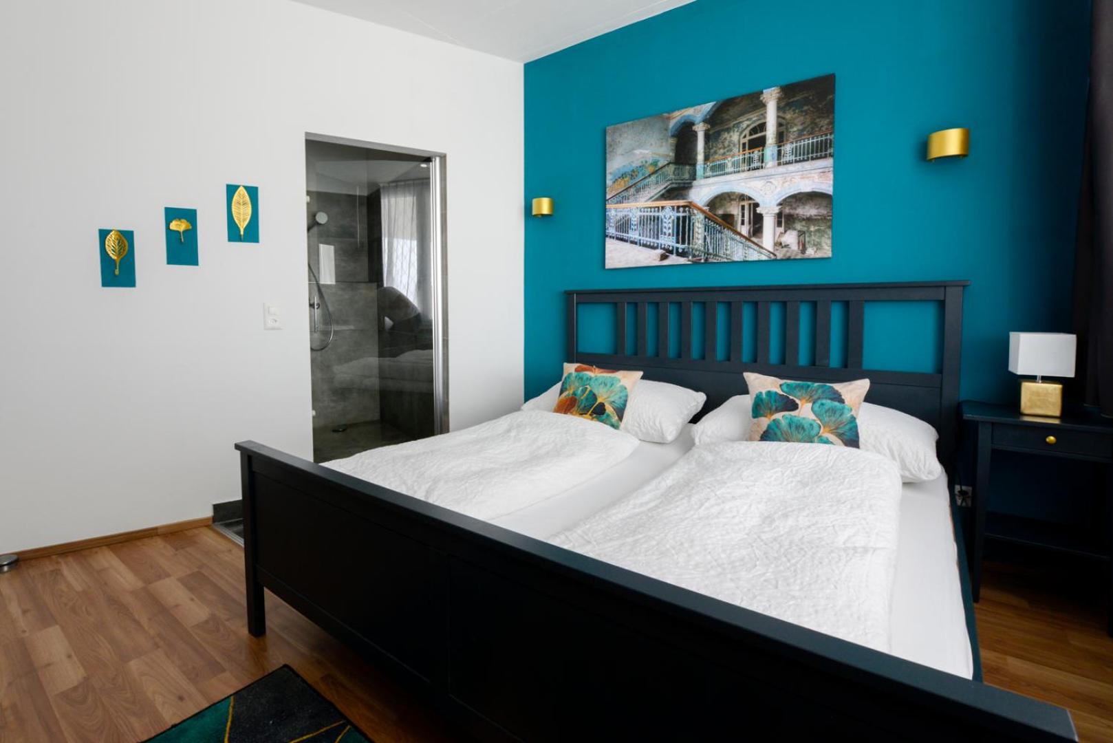 Double Room with Shared Toilet photo 2