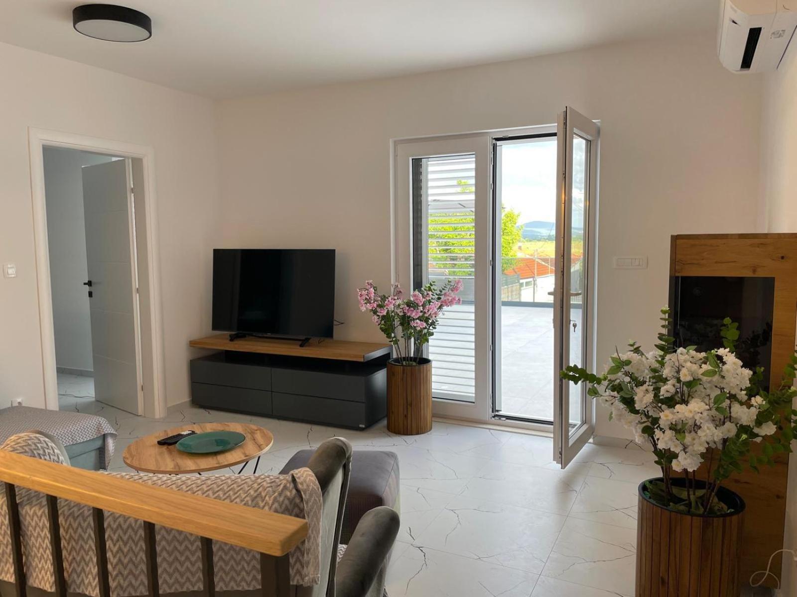 Three-Bedroom Villa photo 2