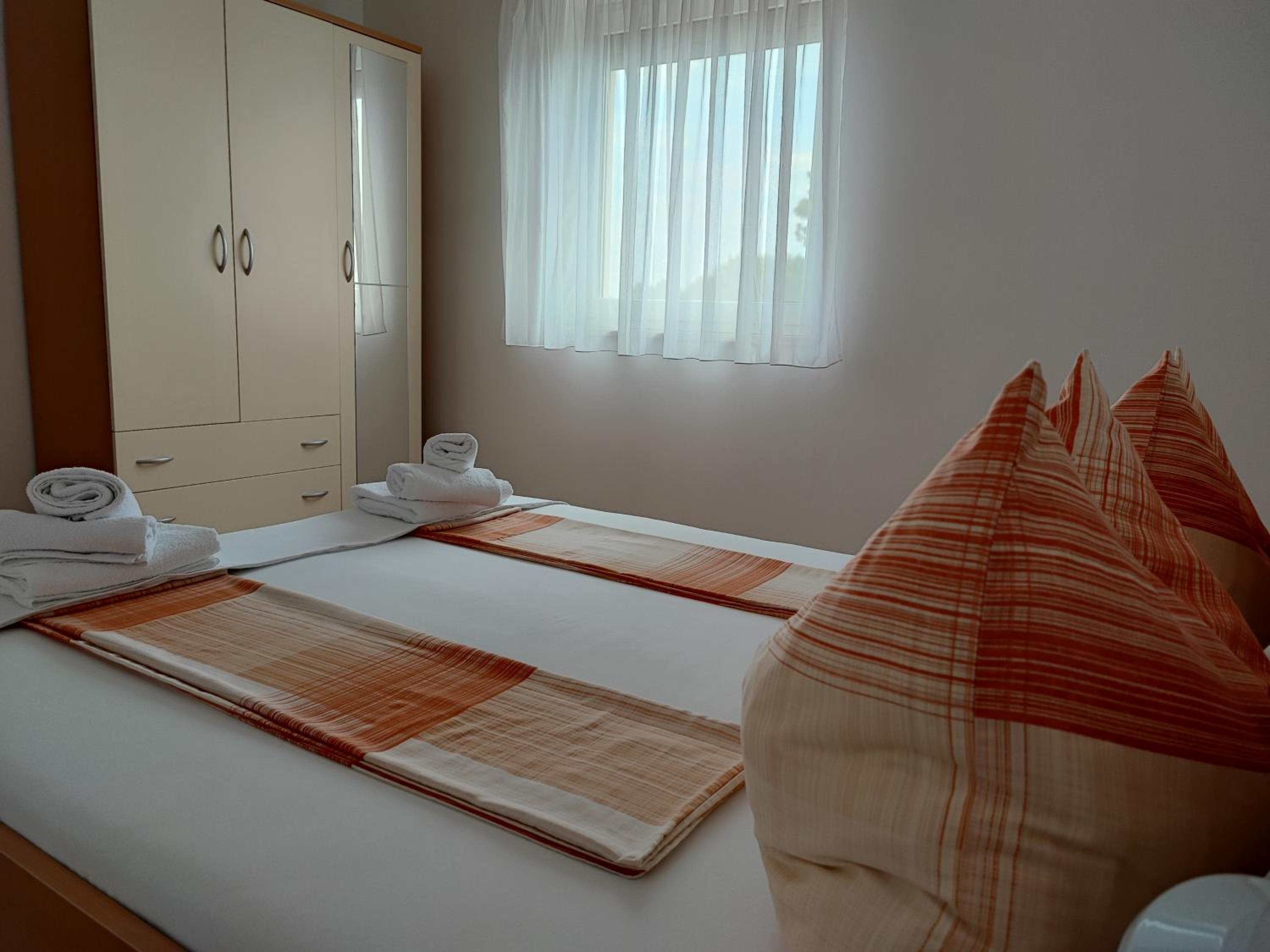 One-Bedroom Apartment with Balcony photo 1
