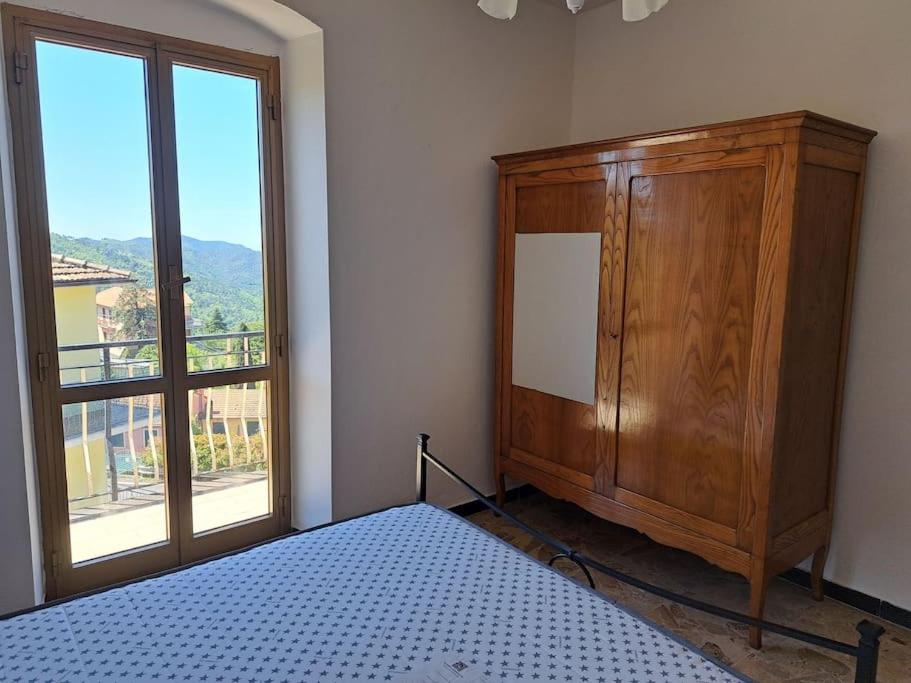 Three-Bedroom Apartment photo 1