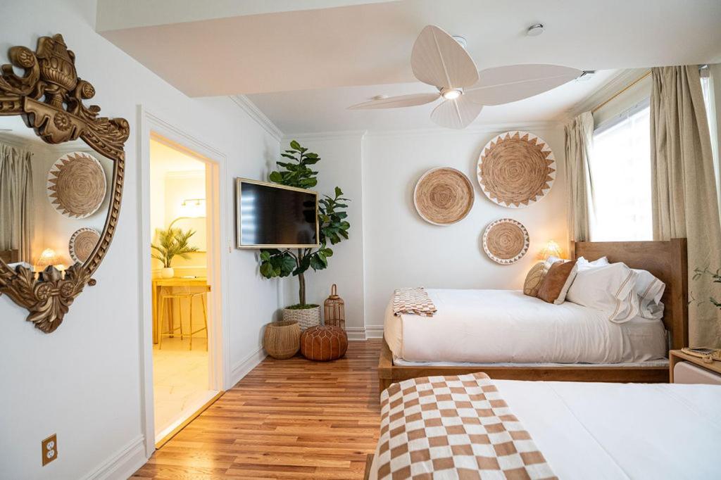 Deluxe Queen Room with Two Queen Beds