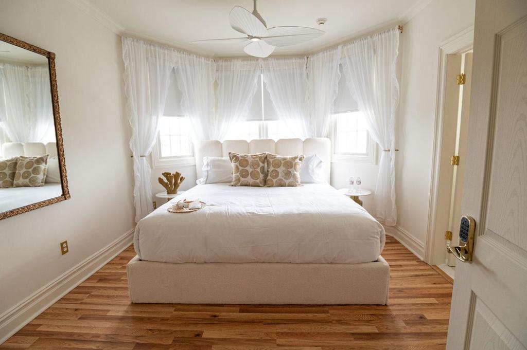 King Room with Spa Bath