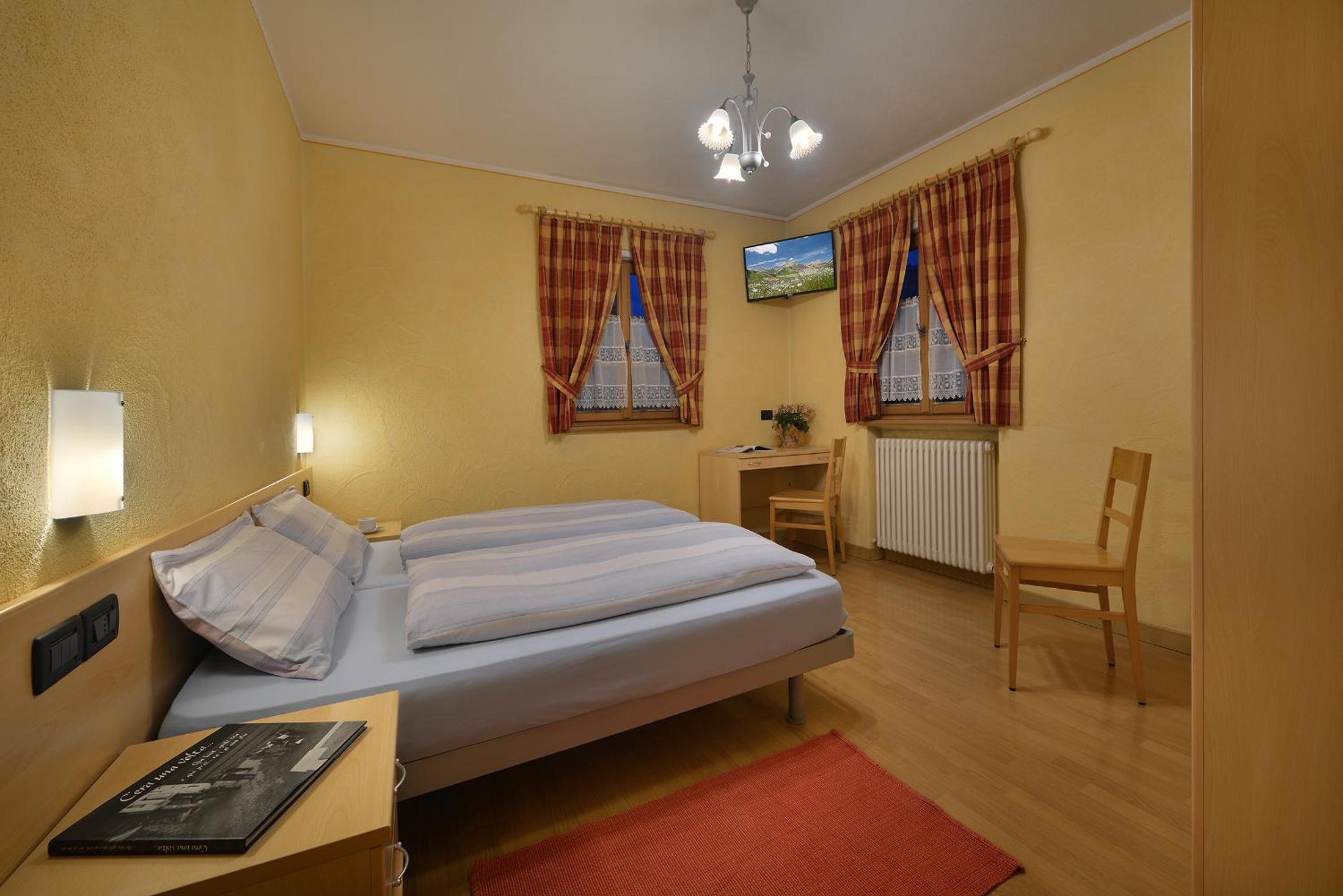 Two-Bedroom Apartment (4 Adults)