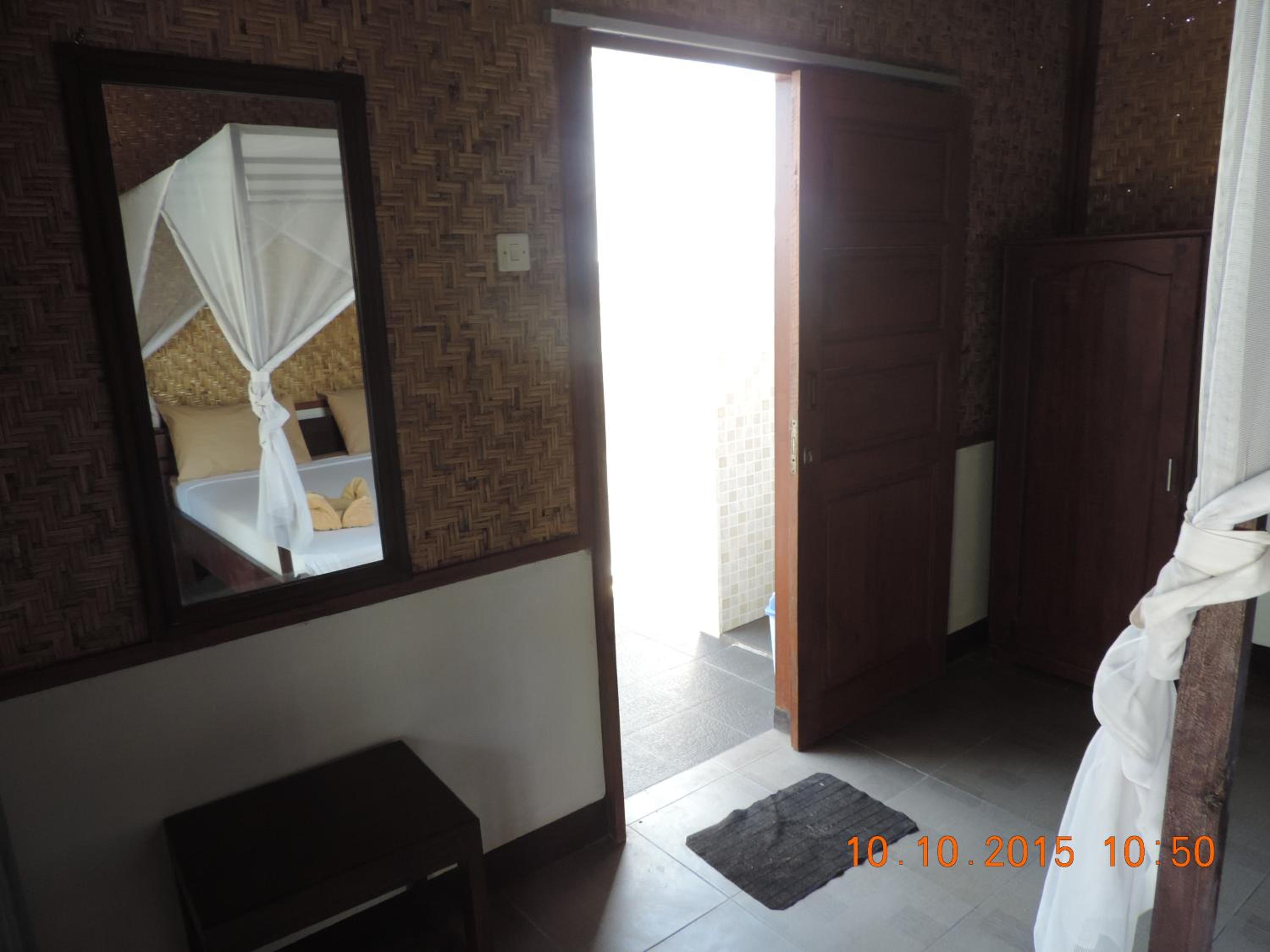 Standard Double Room - Photo 8