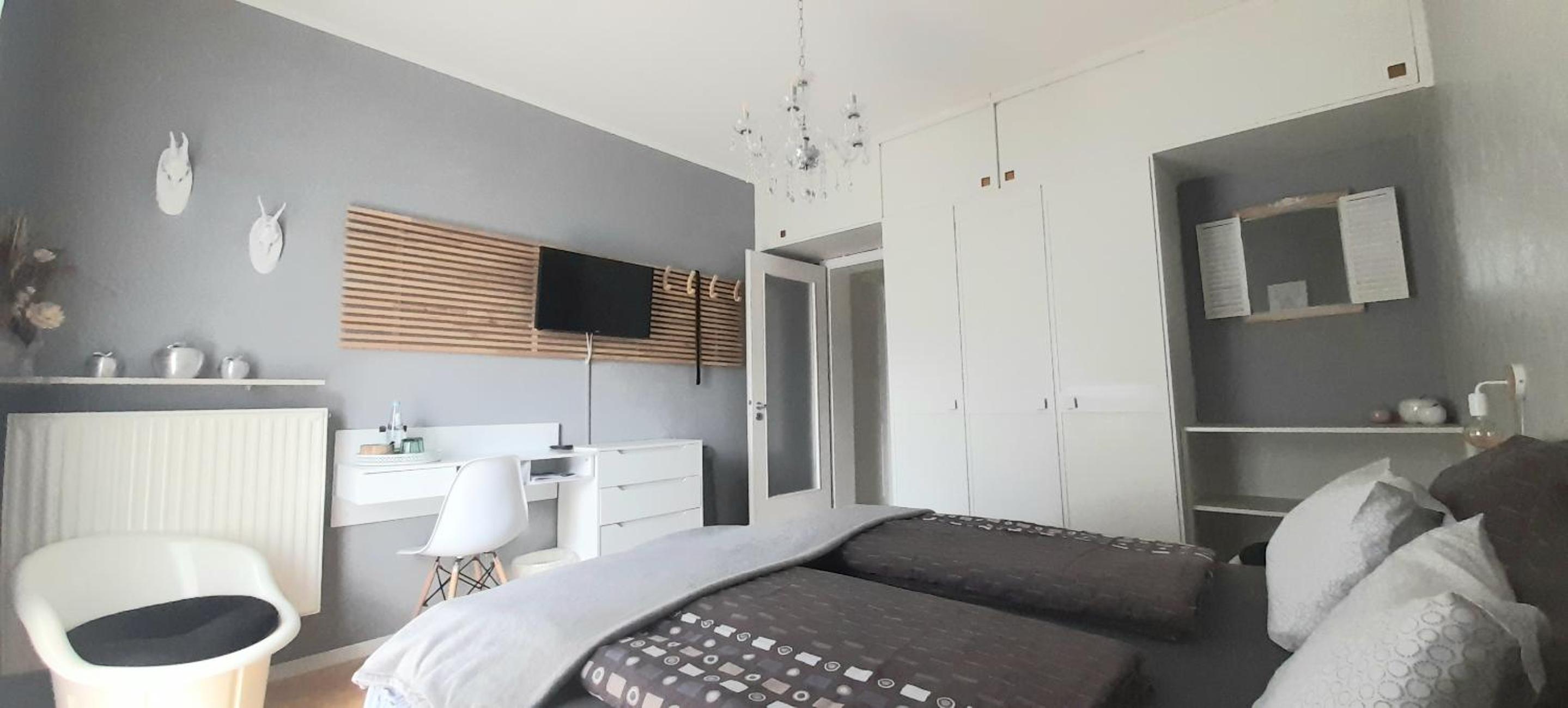 Quadruple Room with Private Bathroom