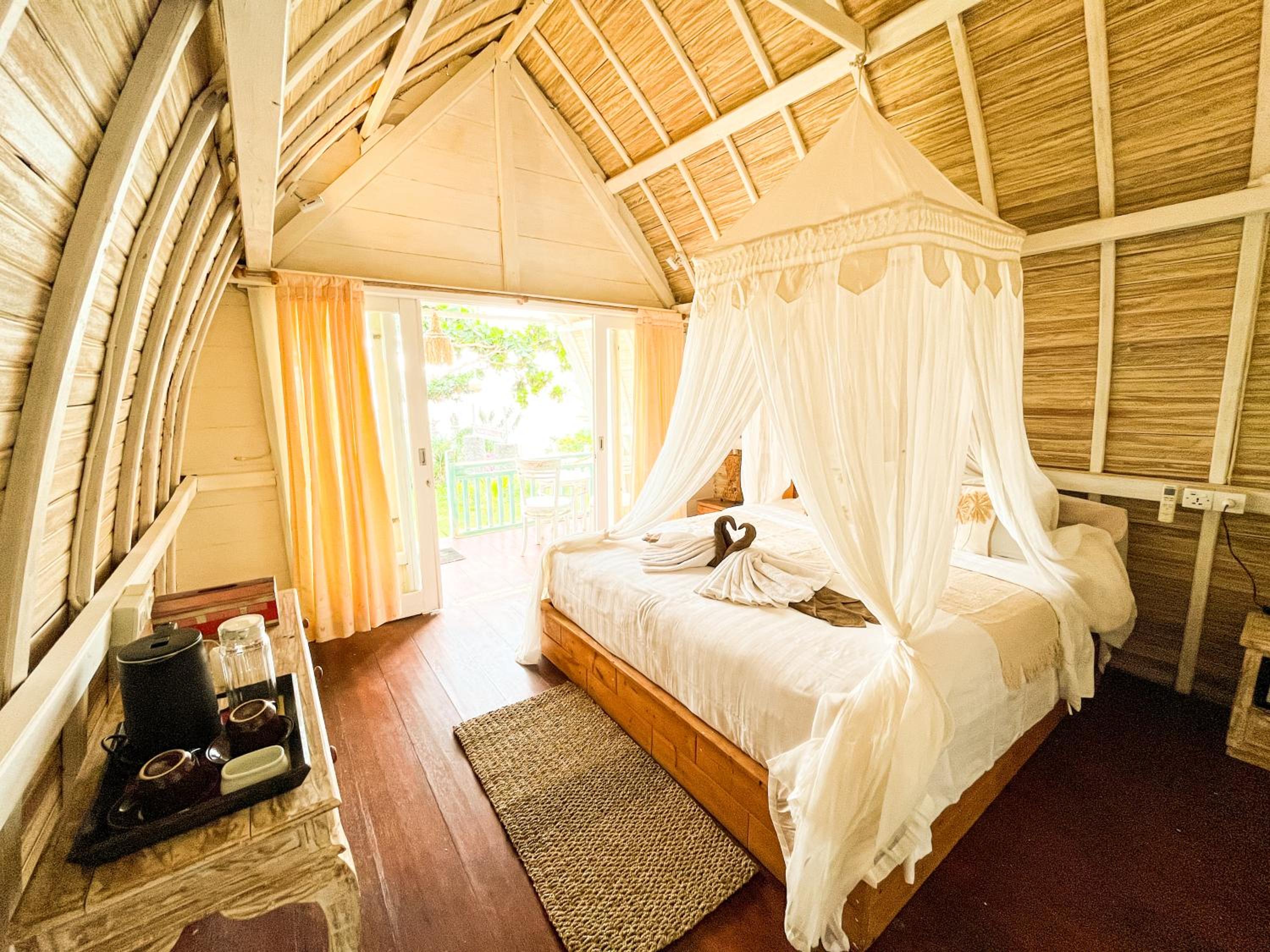 Deluxe Double Room with Sea View photo 3