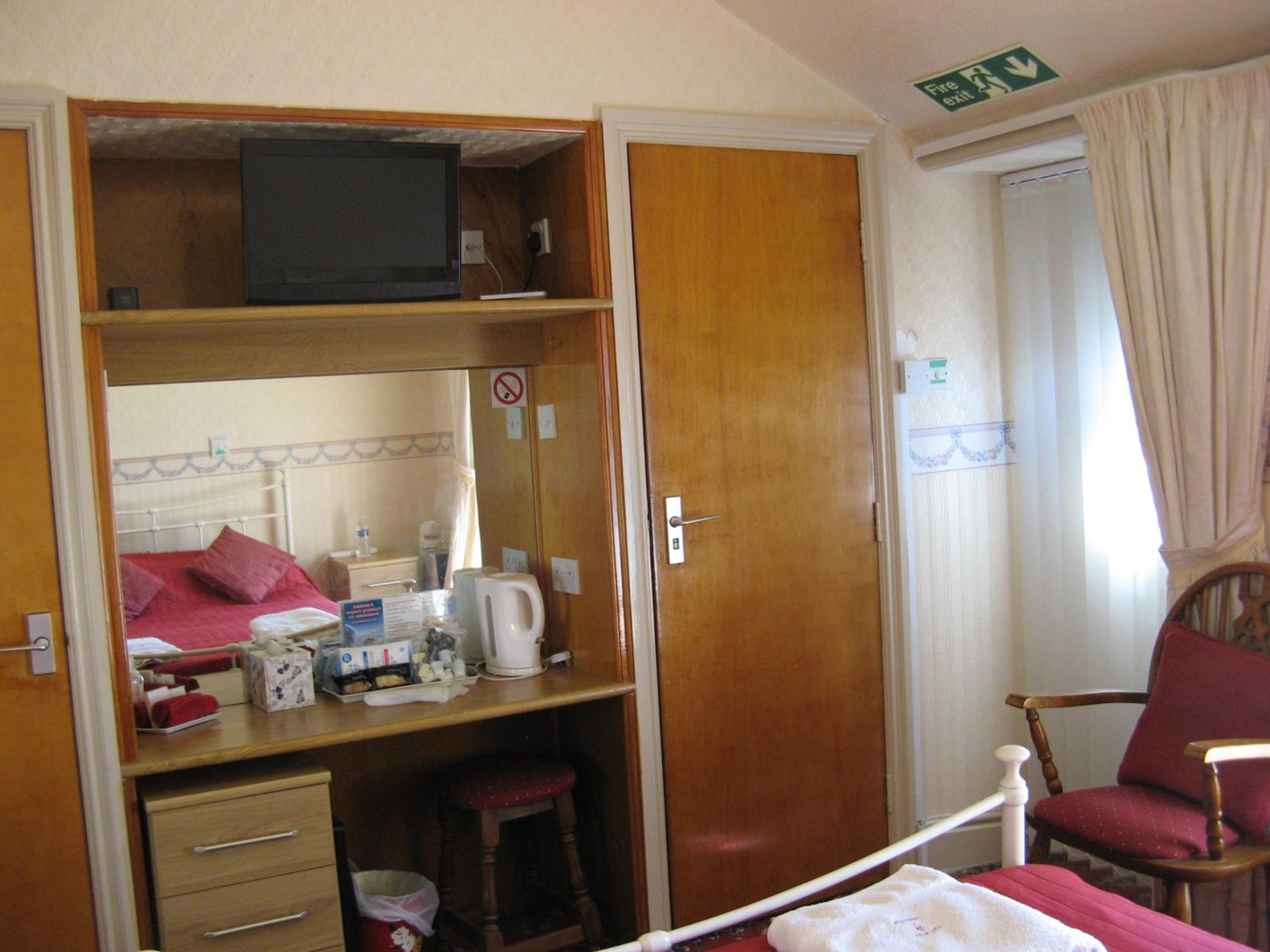 Small Double Room - Photo 2