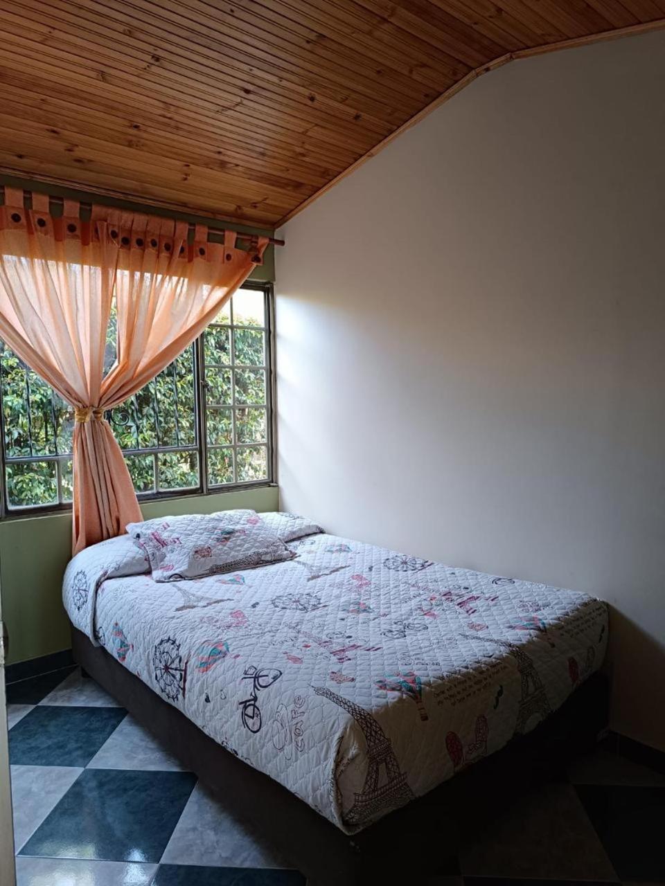 Three-Bedroom House photo 2