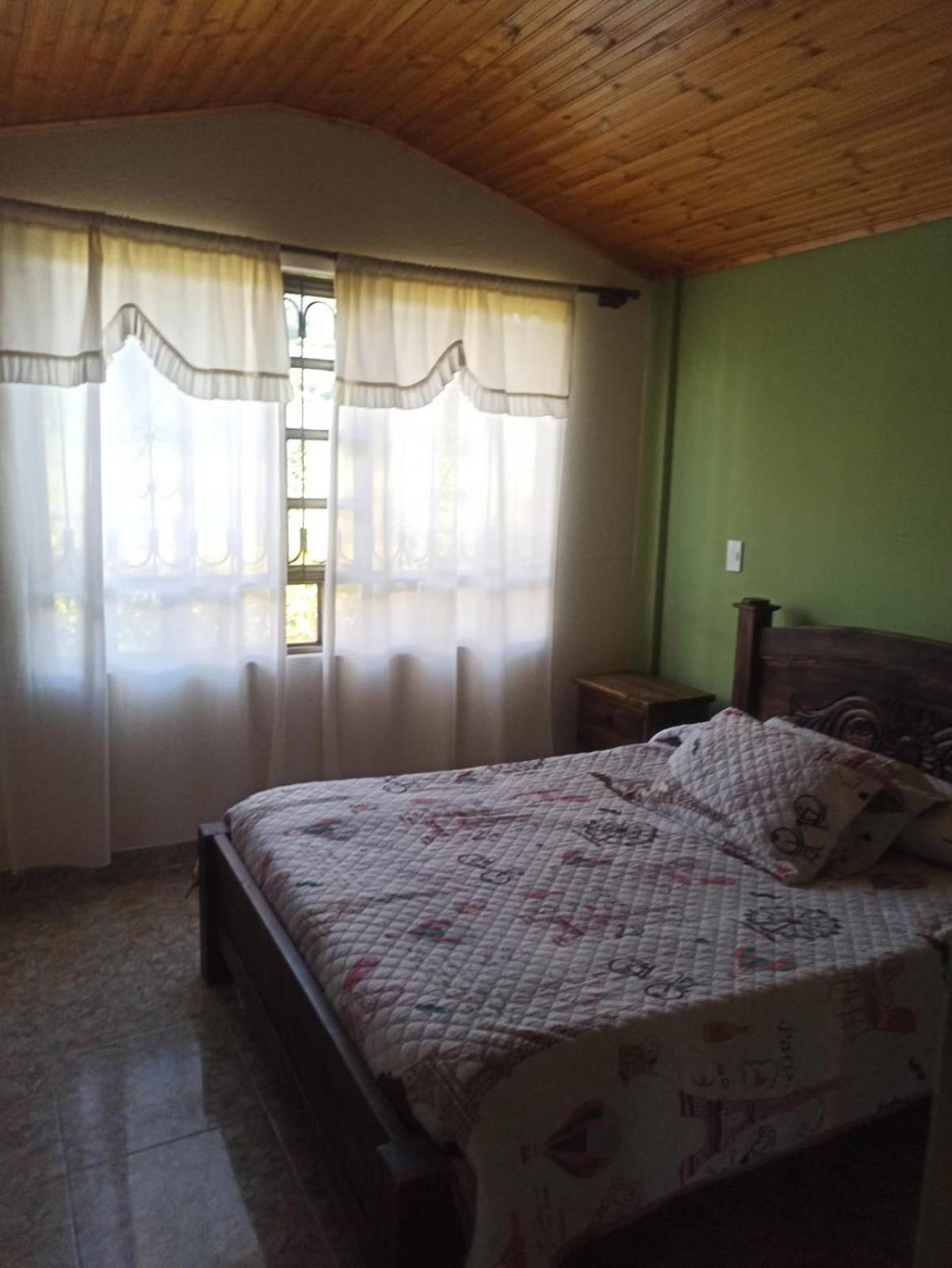 Three-Bedroom House photo 1