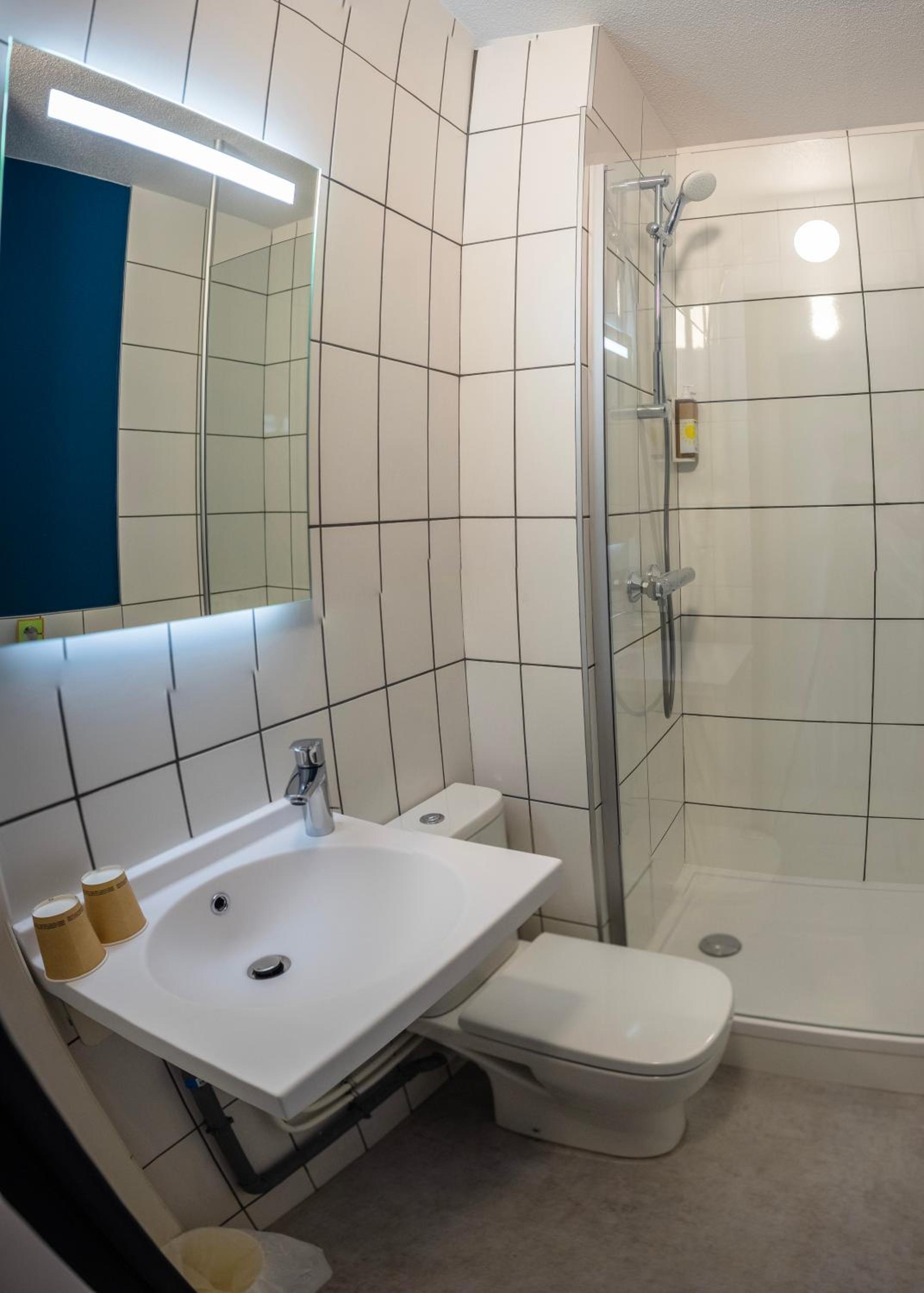 Little POP Single Room with One Double Bed photo 3