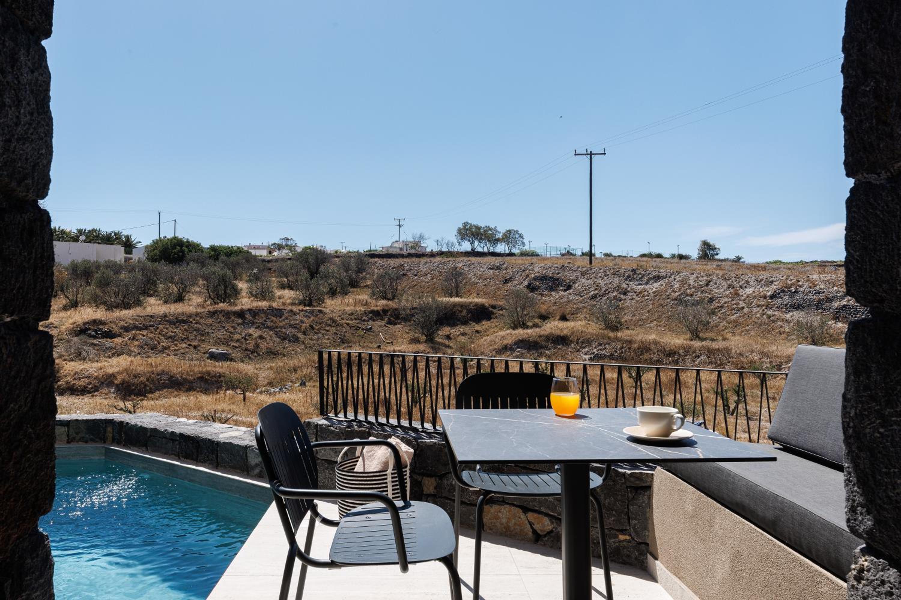 Grand Villa with Outdoor Hot Tub and Private heated Pool photo 2