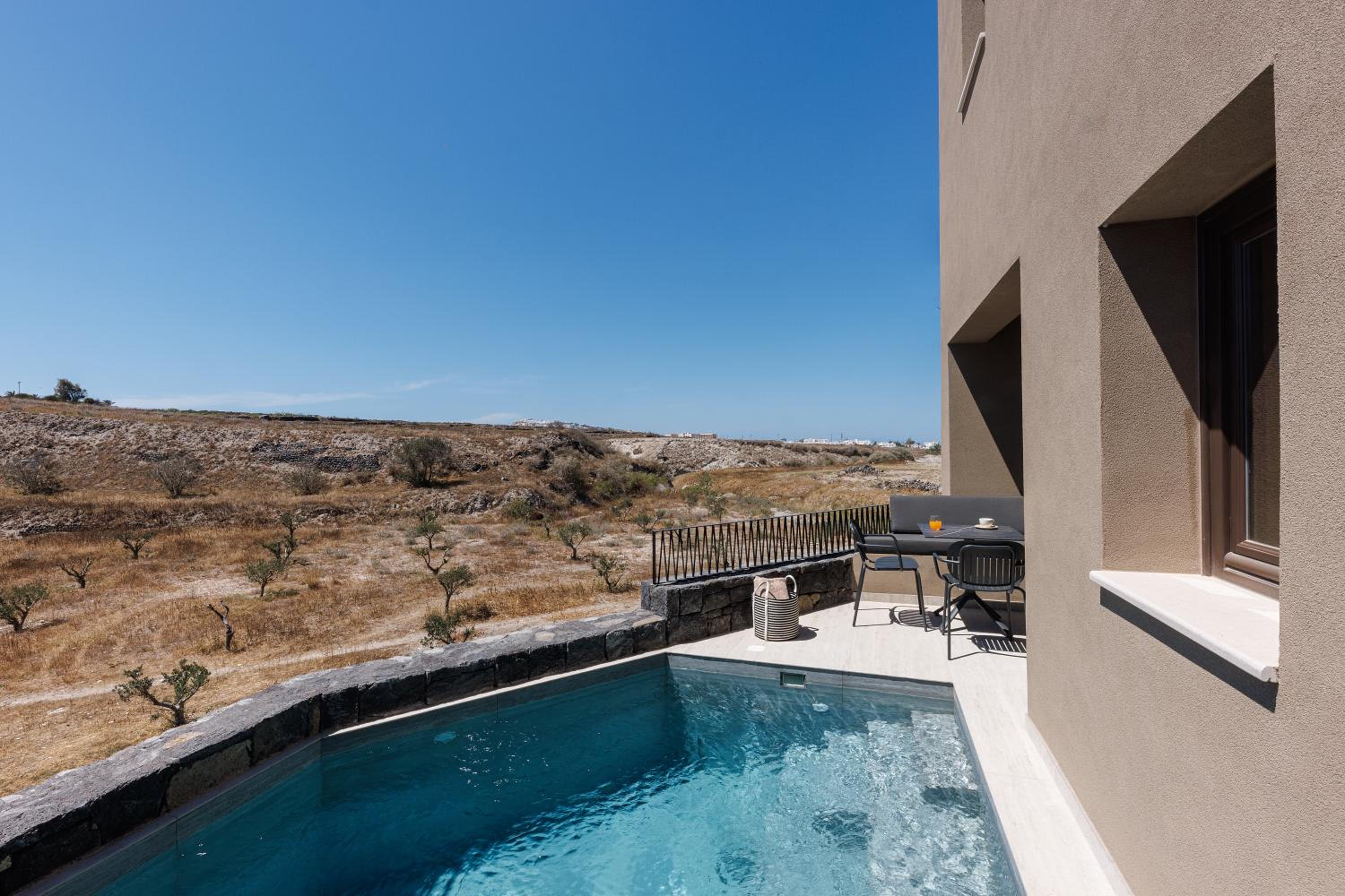 Grand Villa with Outdoor Hot Tub and Private heated Pool photo 3