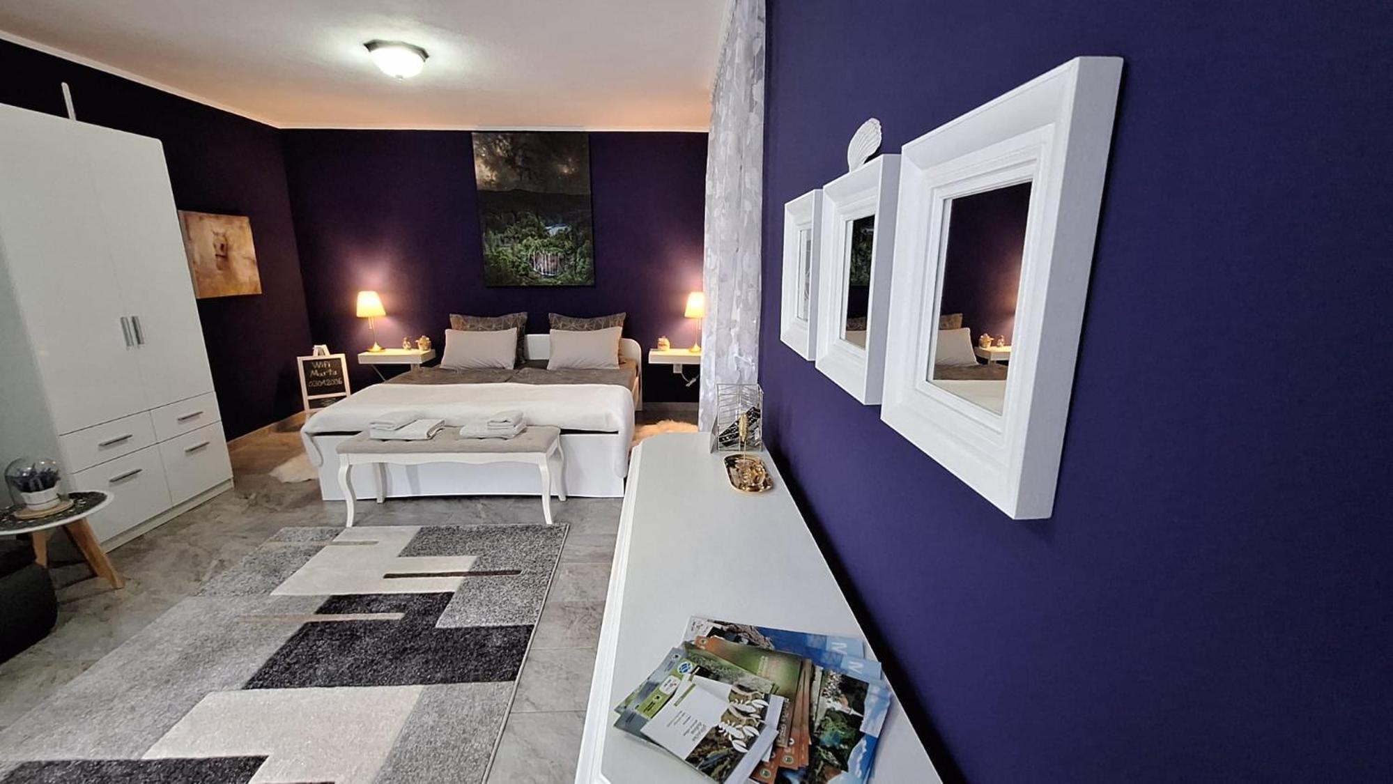 One-Bedroom Apartment - Photo 42