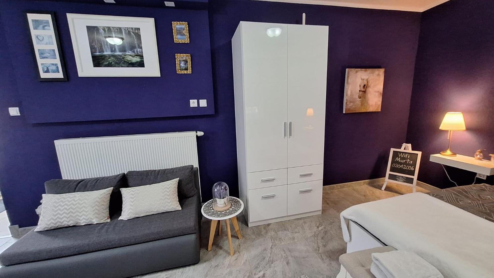 One-Bedroom Apartment - Photo 39