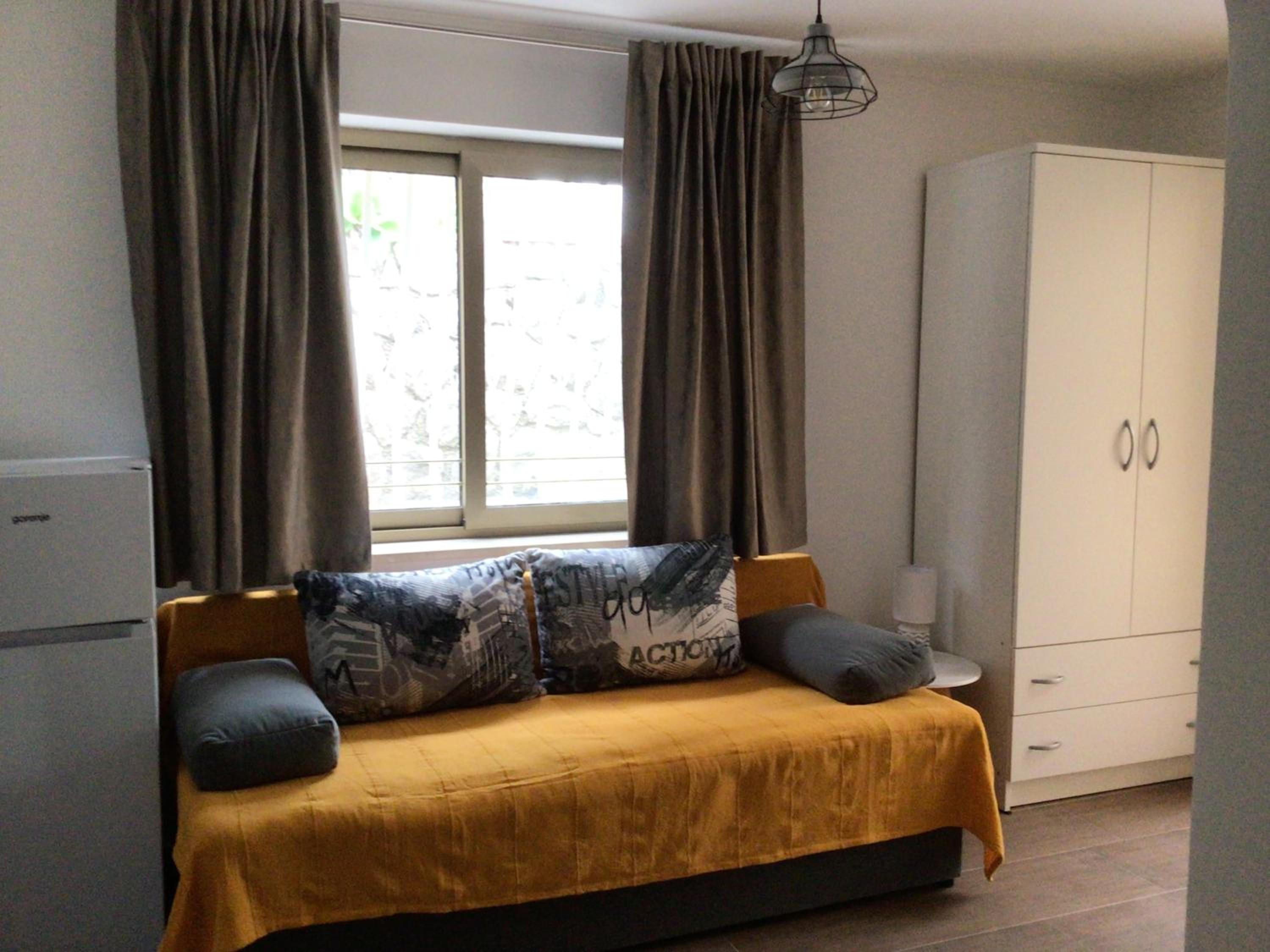 Queen Room with Garden View