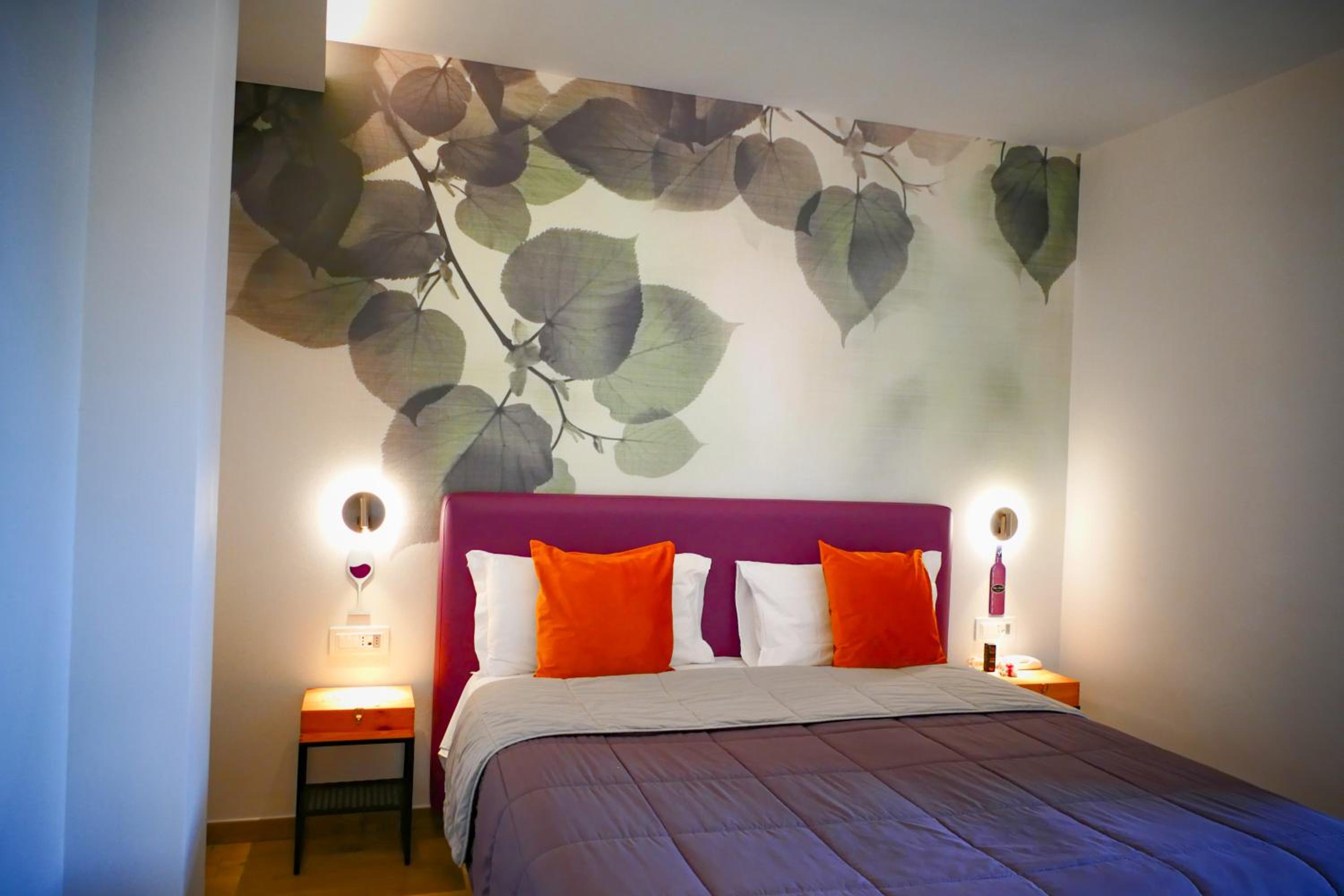 Deluxe Double or Twin Room - Photo 21