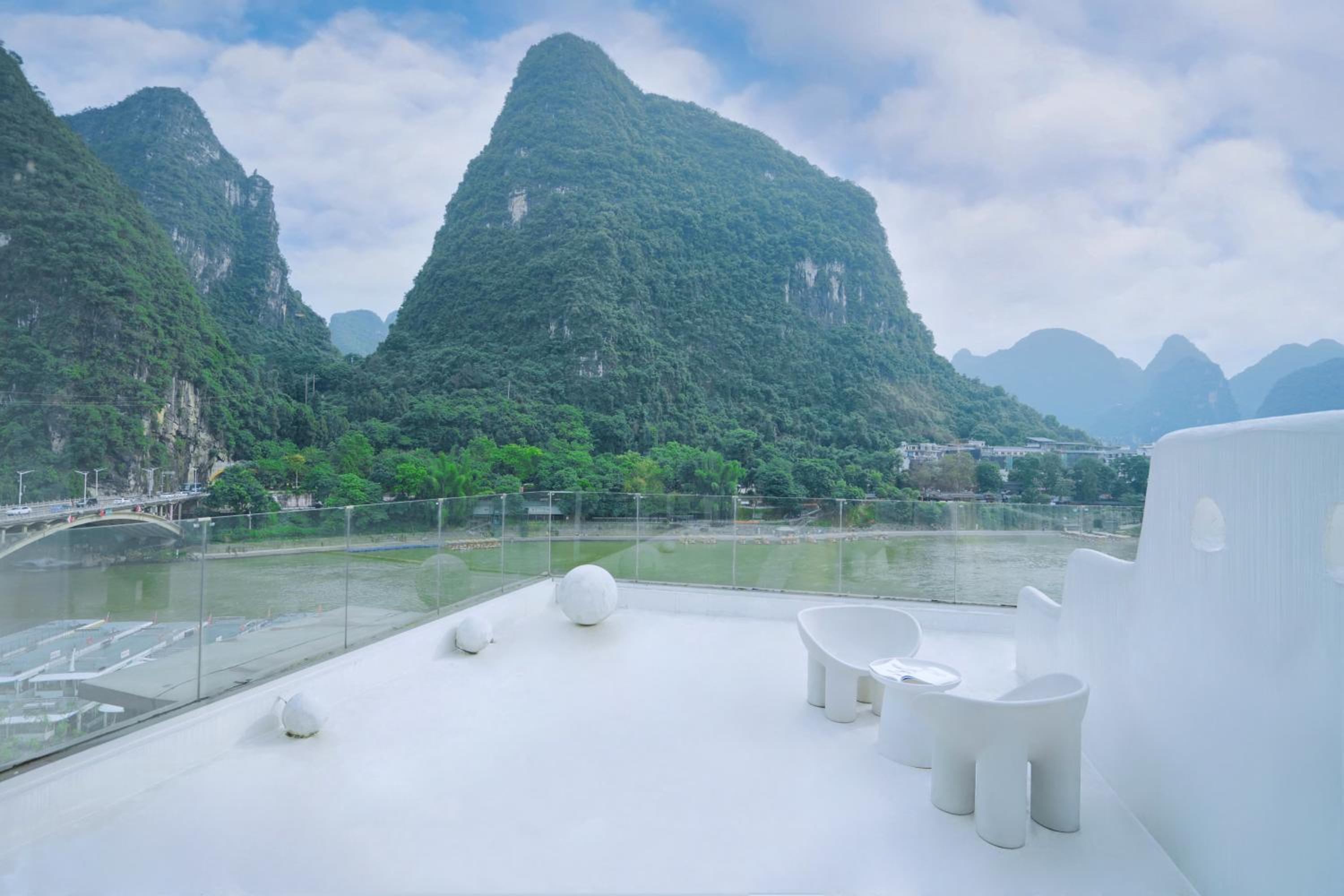 Suite with River View - Photo 7