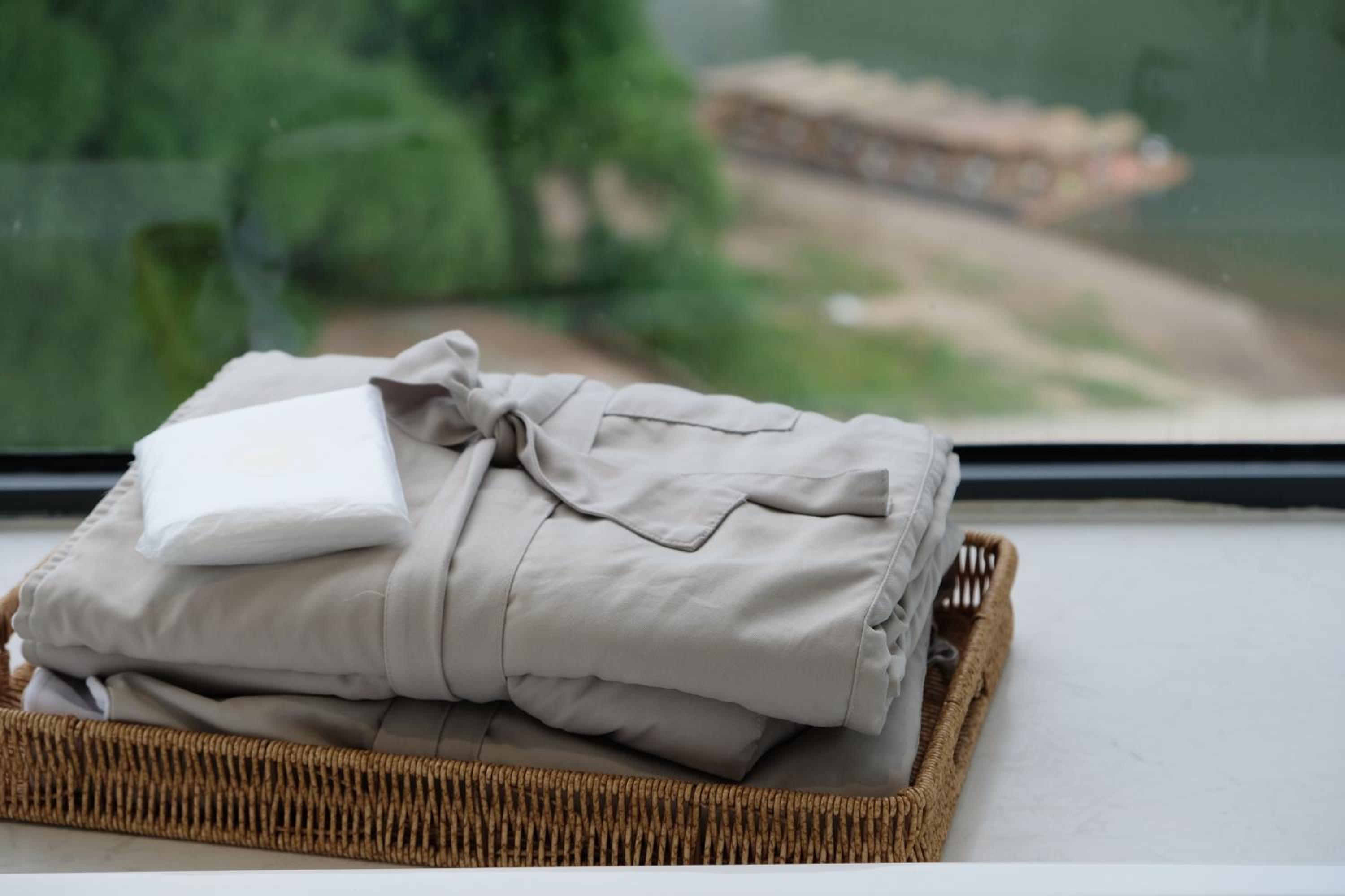 Suite with River View - Photo 14