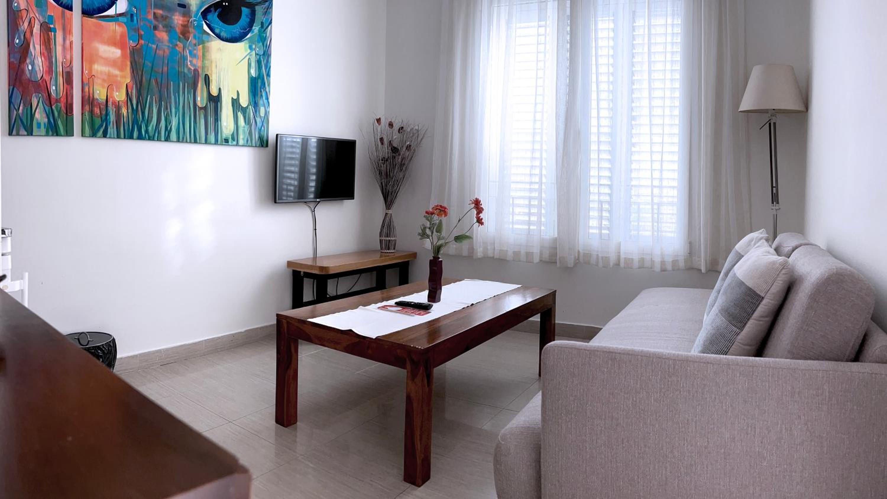 Suite - Photo 4
